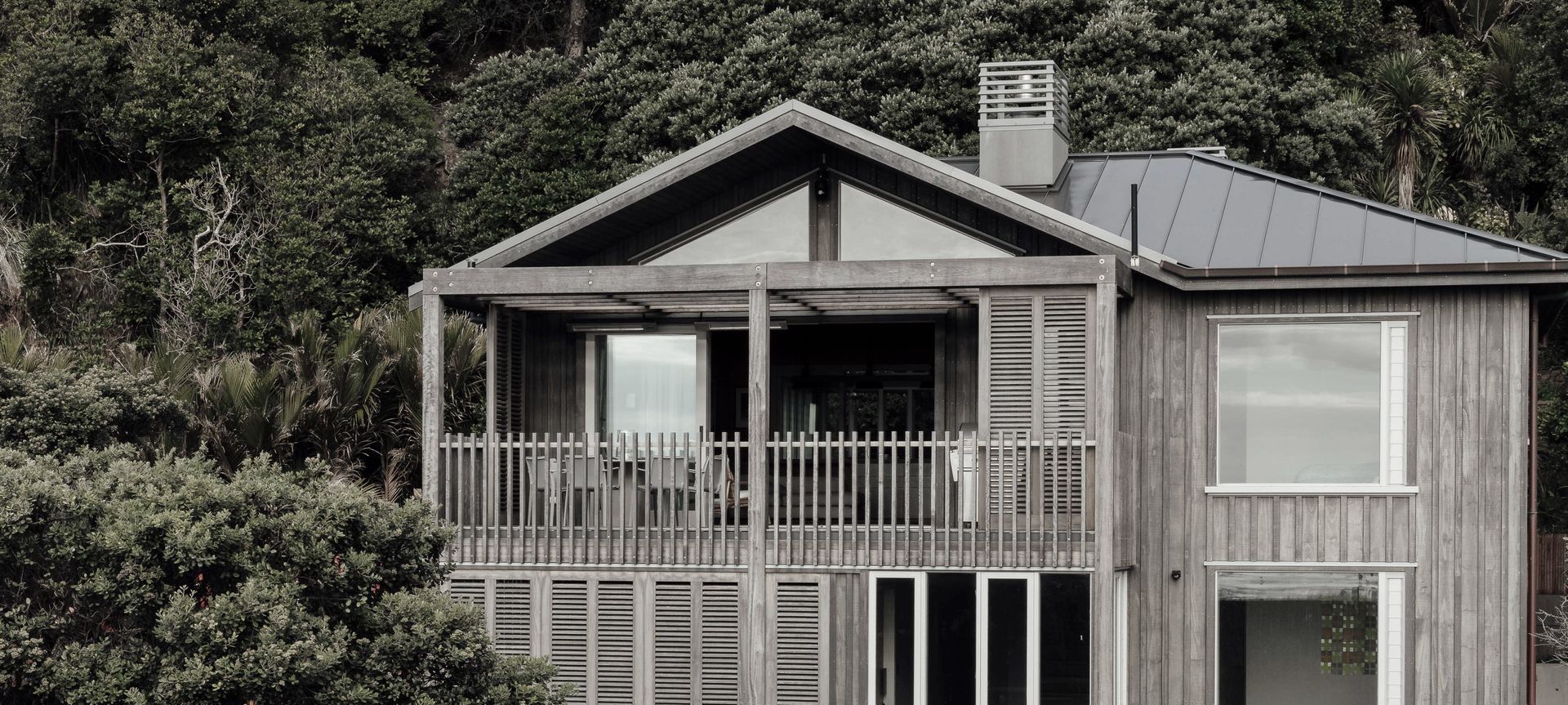 Piha House banner