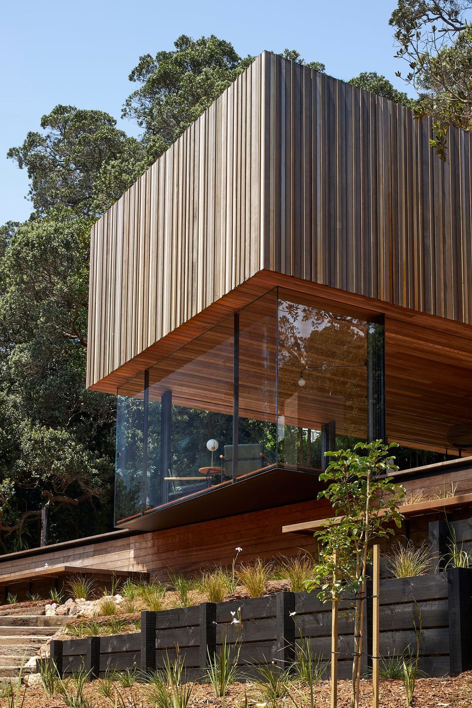 Mawhitipana House