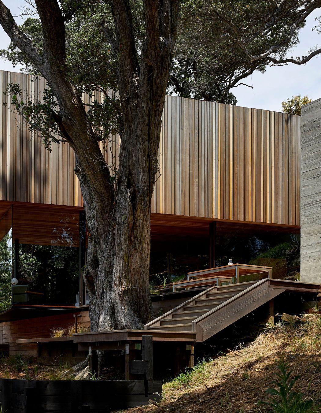 Mawhitipana House