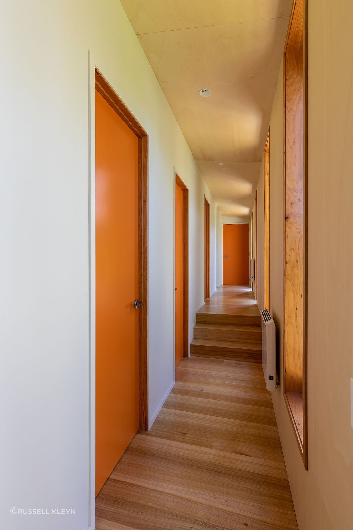 Macaskill-HouseHallwayRussell-Kleyn6.jpg