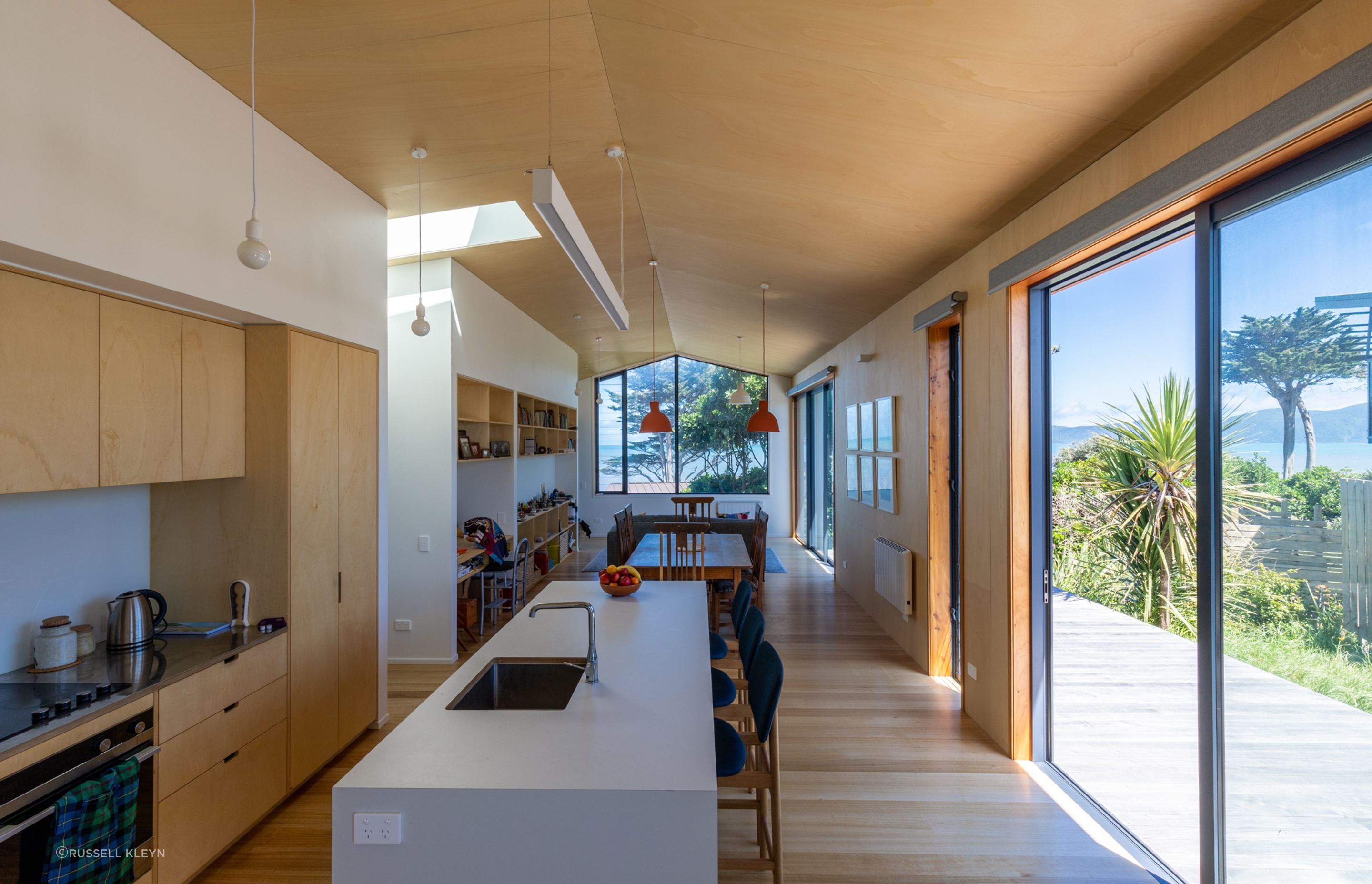 Macaskill-HouseKitchenRussell-Kleyn7.jpg