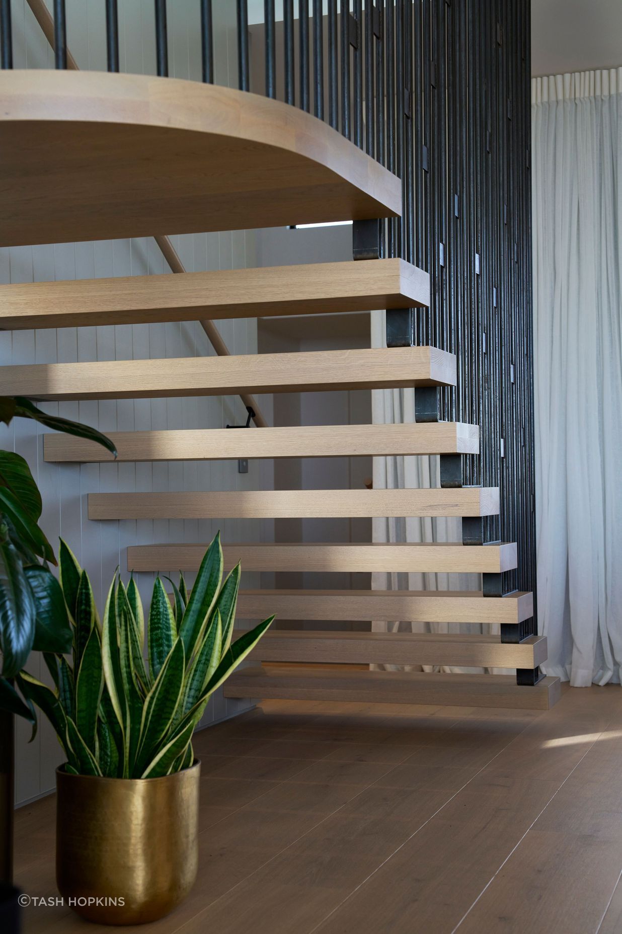 Mangawhai-Heads-HouseStairs-1-Tash-Hopkins7.jpg