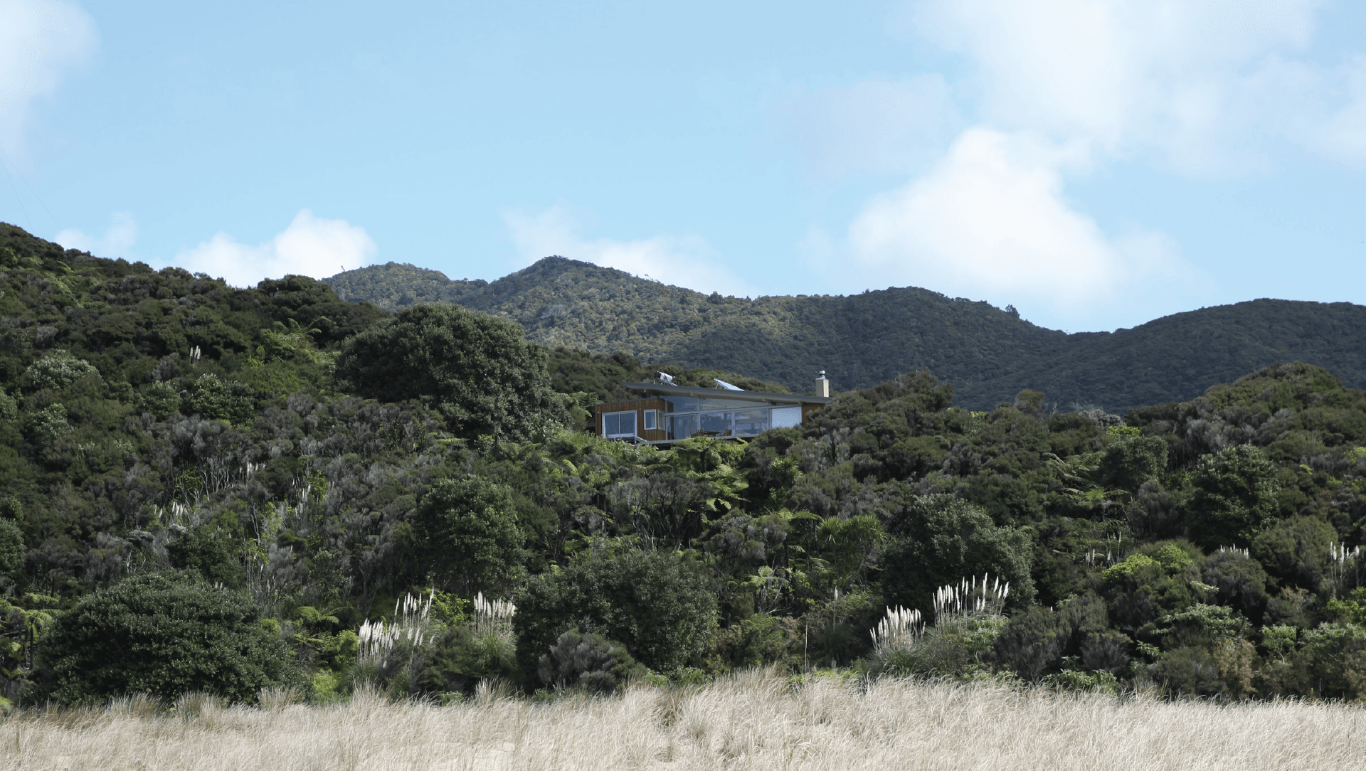 Taemaro Bay Beach House banner