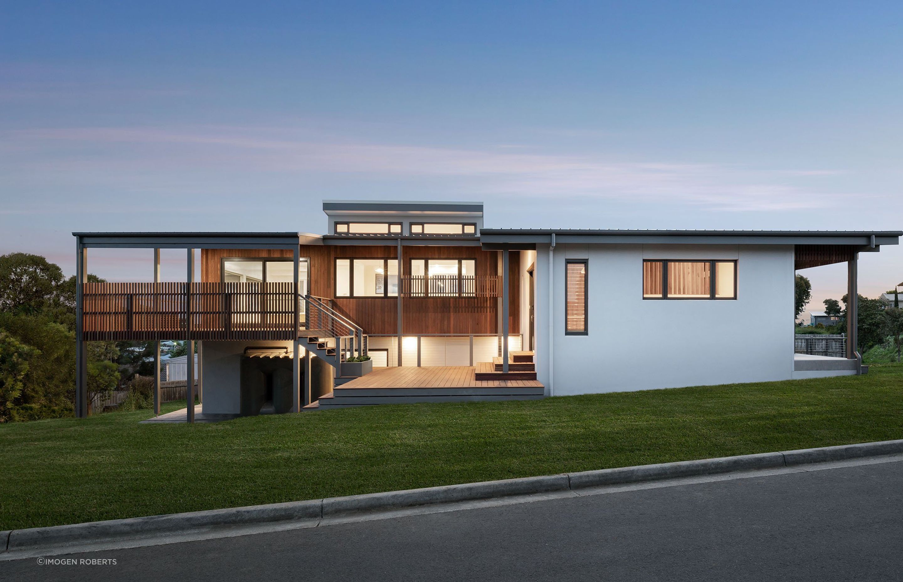 ModernCoastalCustomHome-SherriffConstructionsDesignerBuilderSurfCoastTorquayGeelongBellarine25SunsetStrip409-v3.jpg