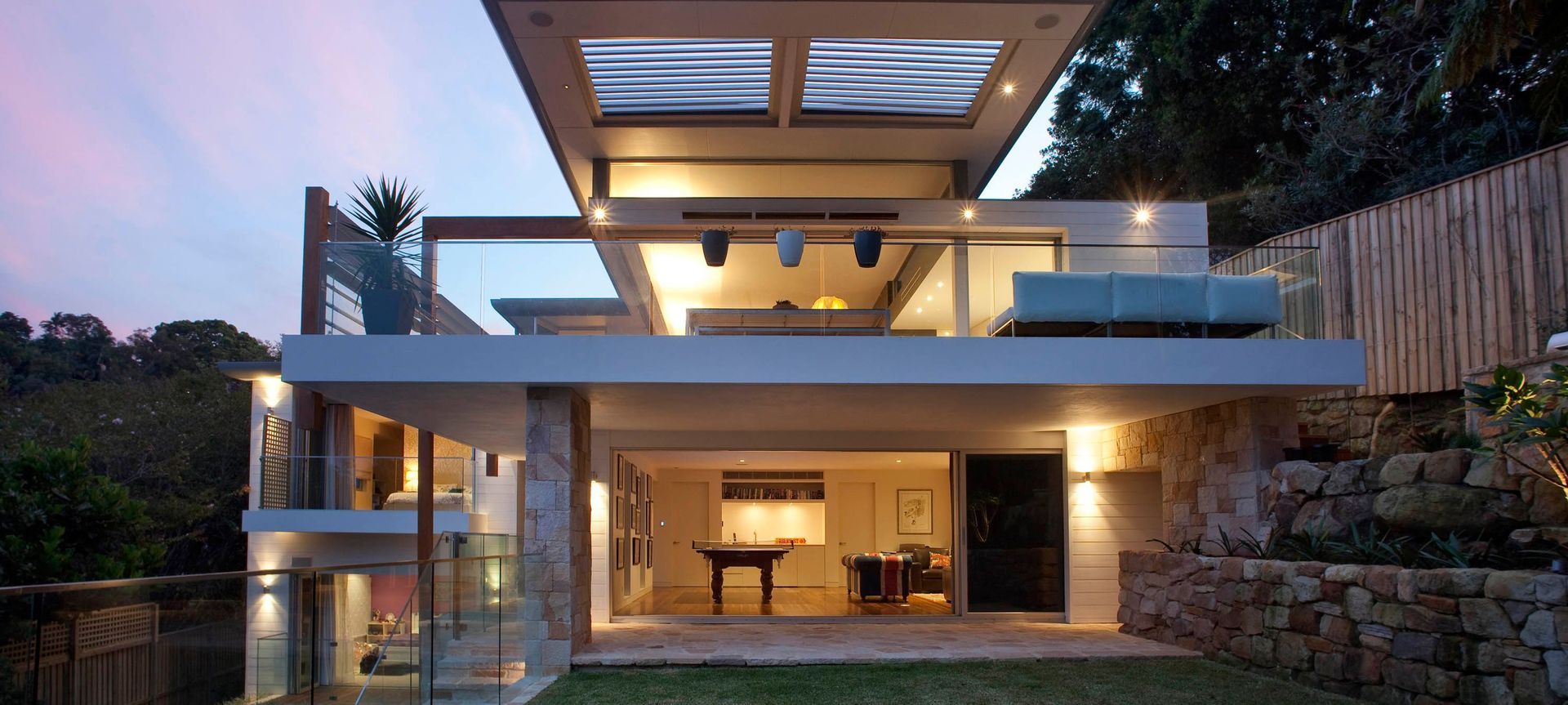 Split House banner