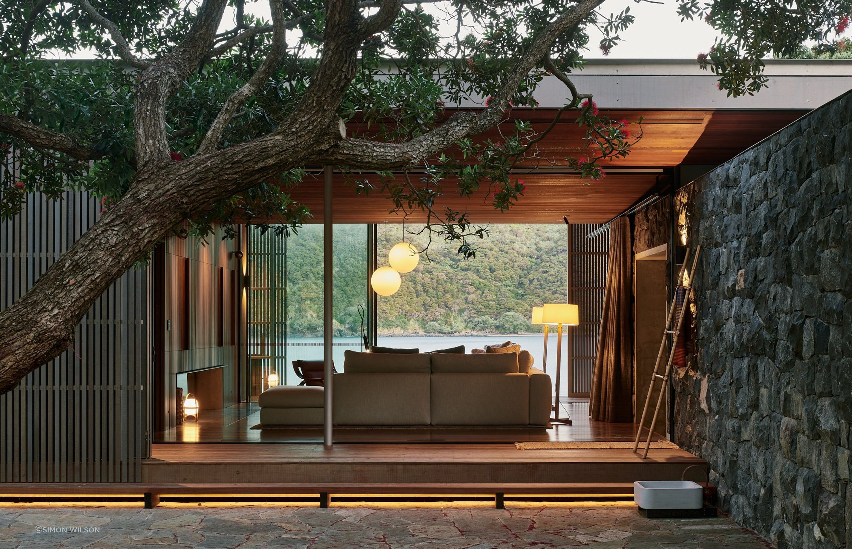 Omata-Beach-House-by-Herbst-AP10.jpg
