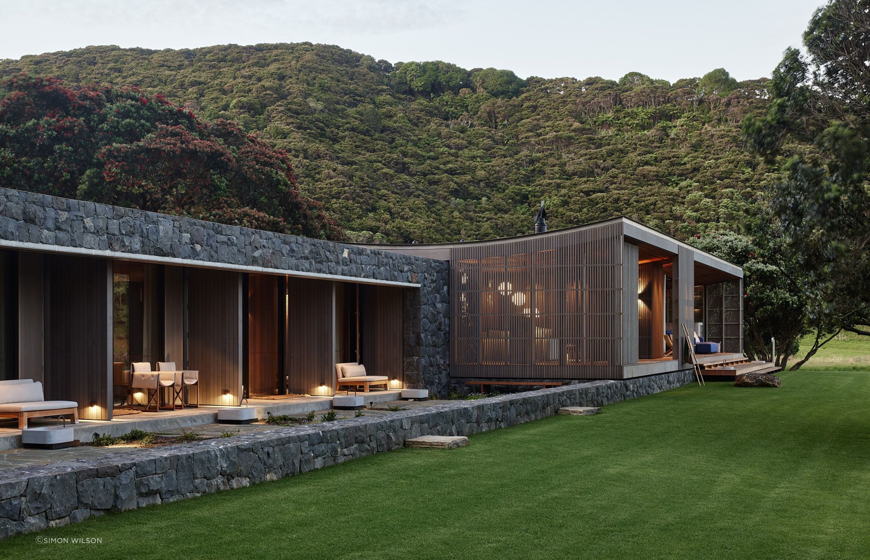 Omata-Beach-House-by-Herbst-AP9.jpg
