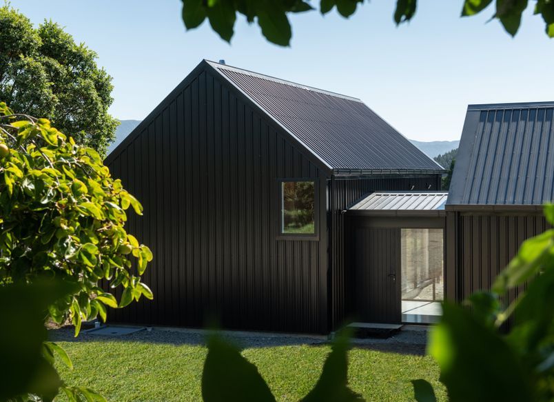 Pahoia Beach Barn