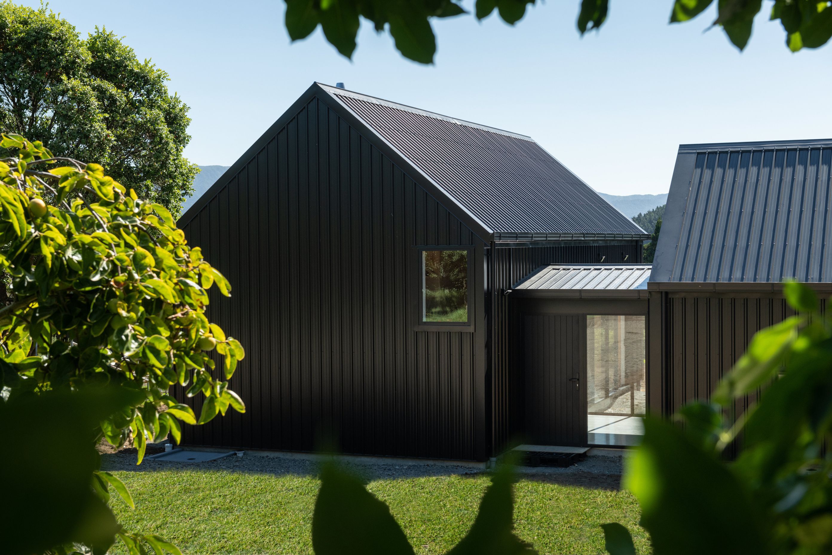 Pahoia Beach Barn