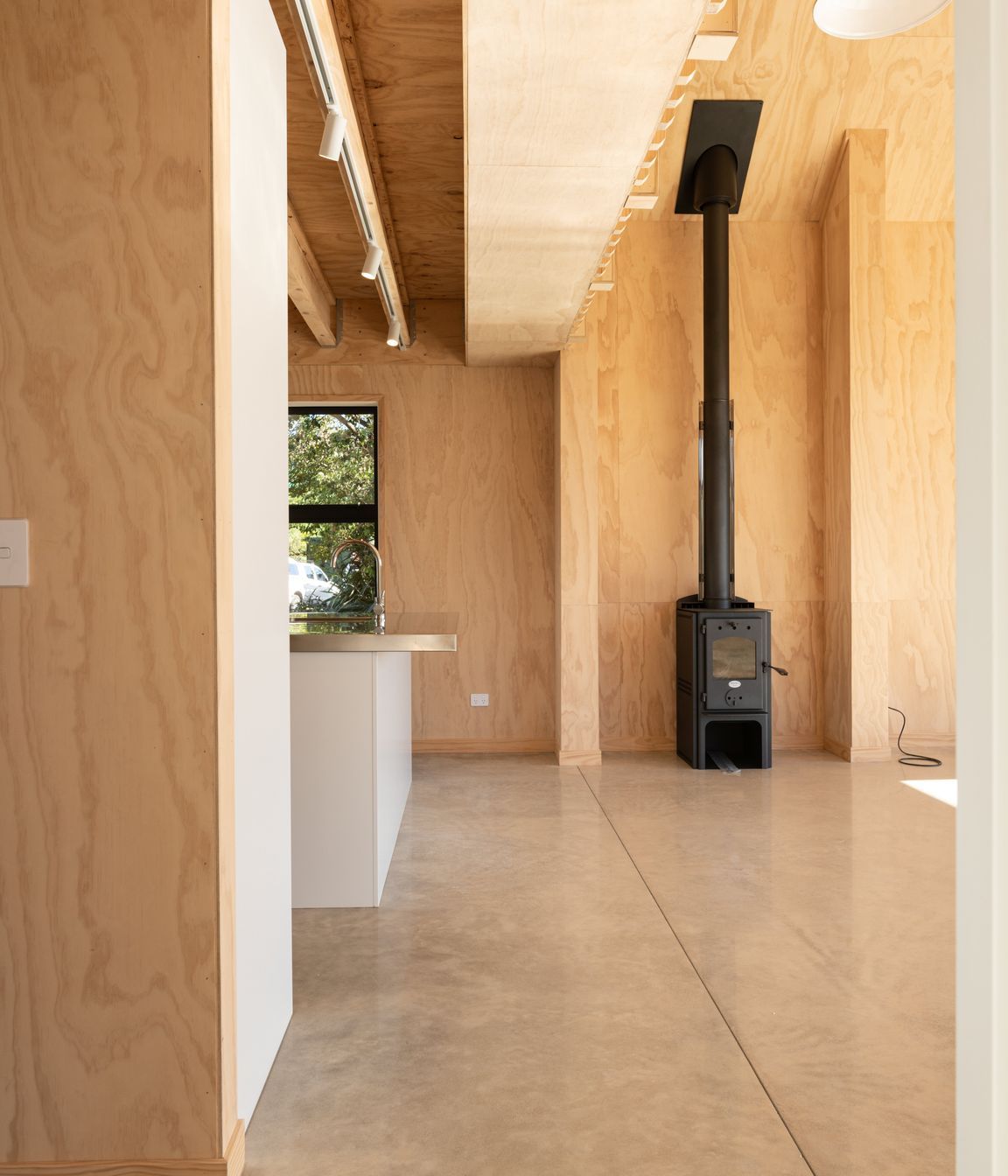 Pahoia Beach Barn