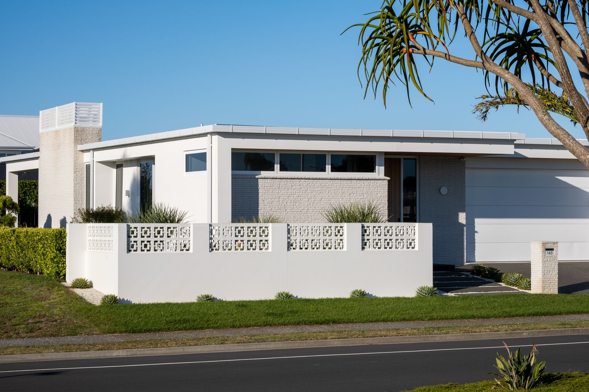 Palm-Springs-HouseArkhe-Architecture-09.jpg