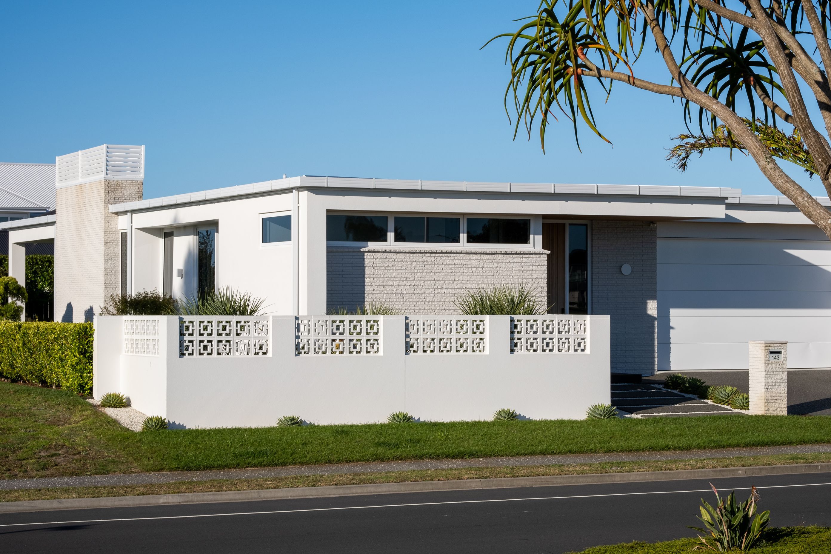 Palm-Springs-HouseArkhe-Architecture-09.jpg