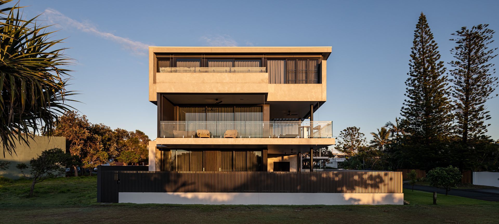 The House Behind The Dunes banner