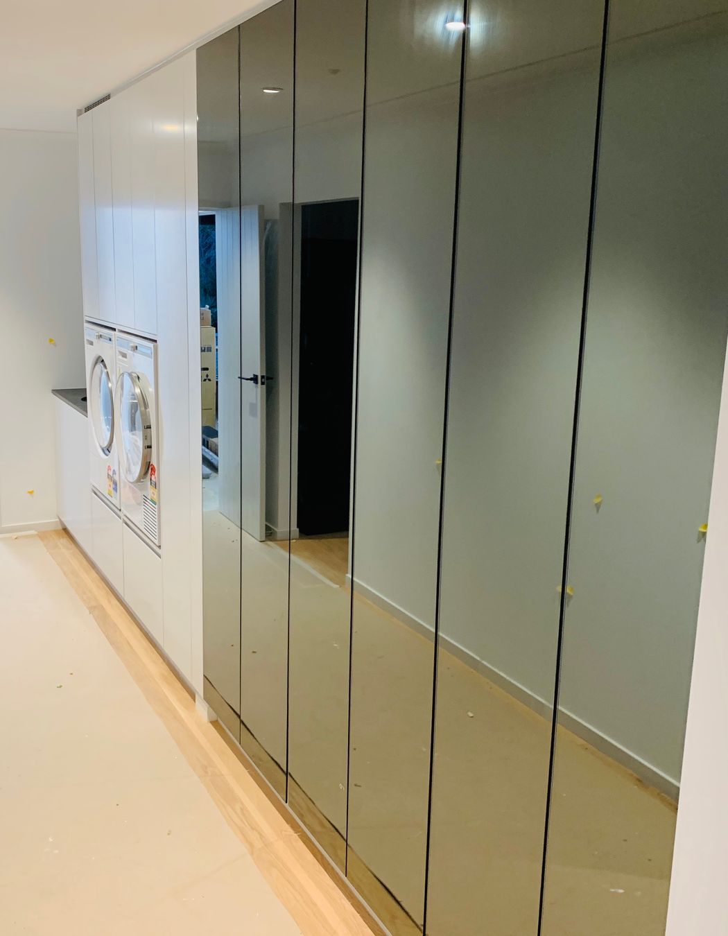 Kitchen &amp; Laundry, Langs Beach