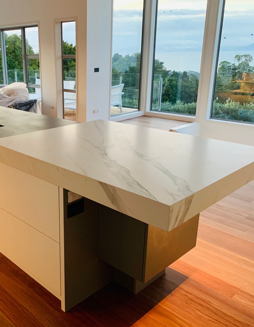 Kitchen &amp; Laundry, Langs Beach