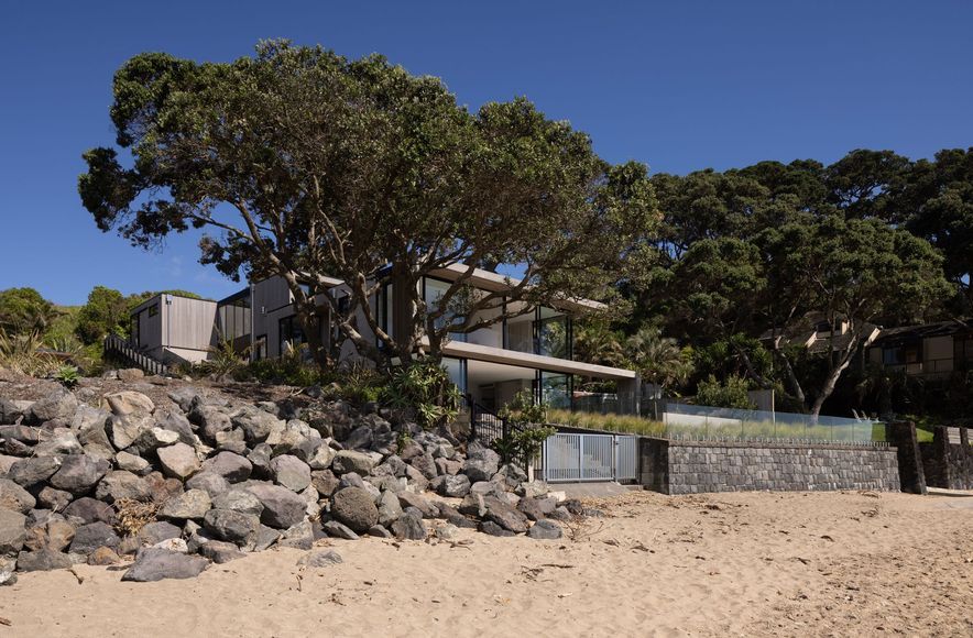 Pohutukawa House