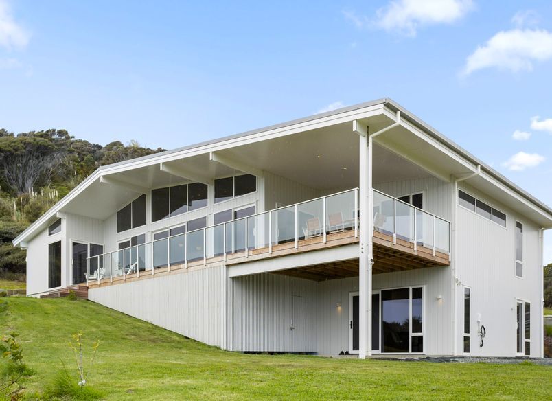 Glass Balustrades Designed for Coastal Homes – Rings Beach Project