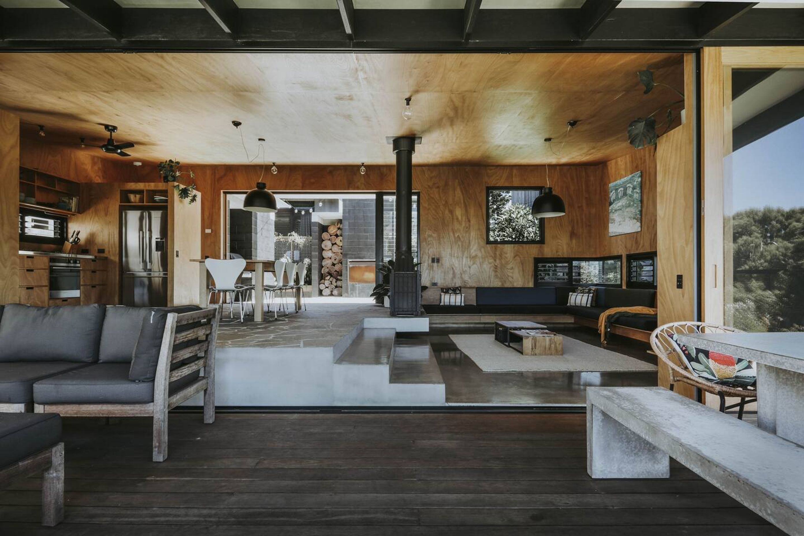 SG-MV8000-DS-Banksia-House-Kings-Beach-QLD-Interior-12.jpeg