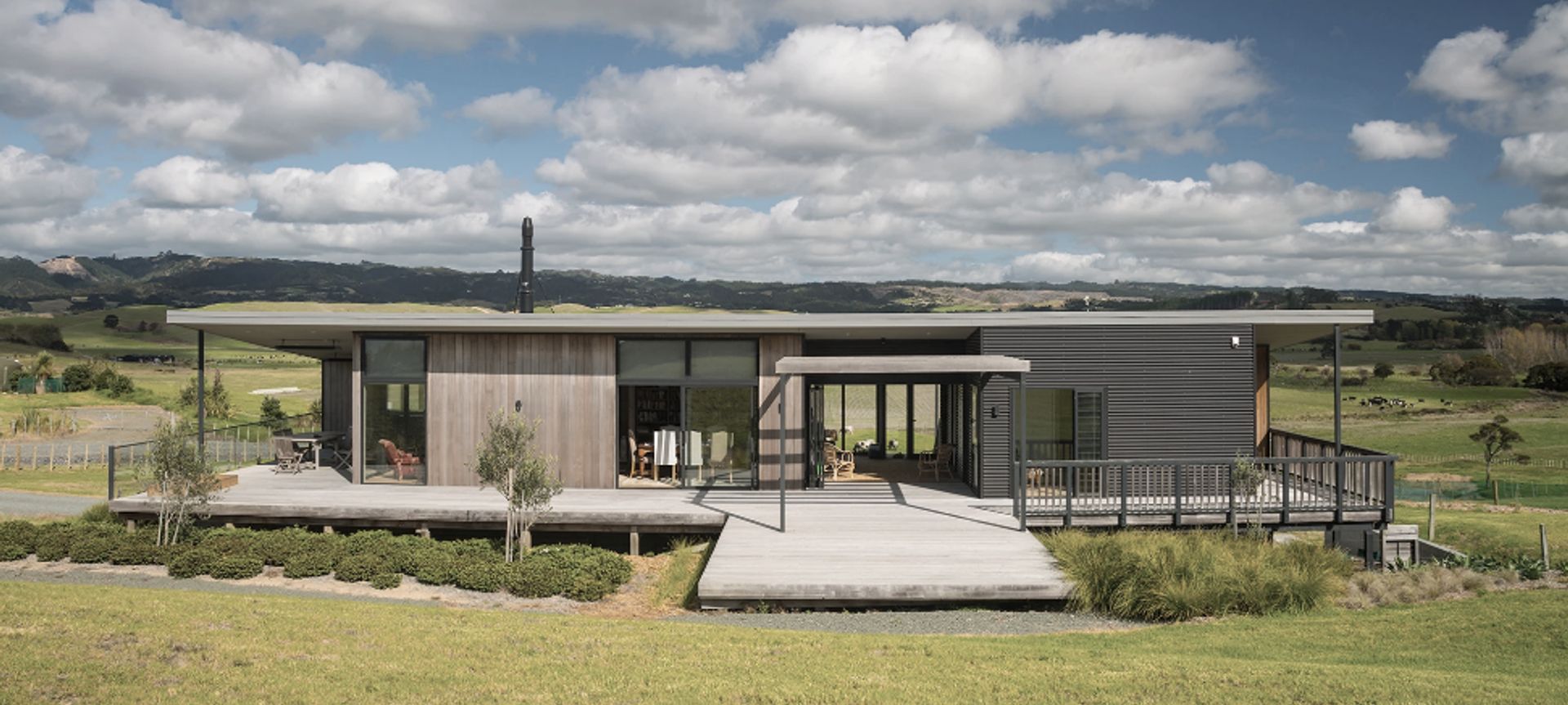 Two View House banner