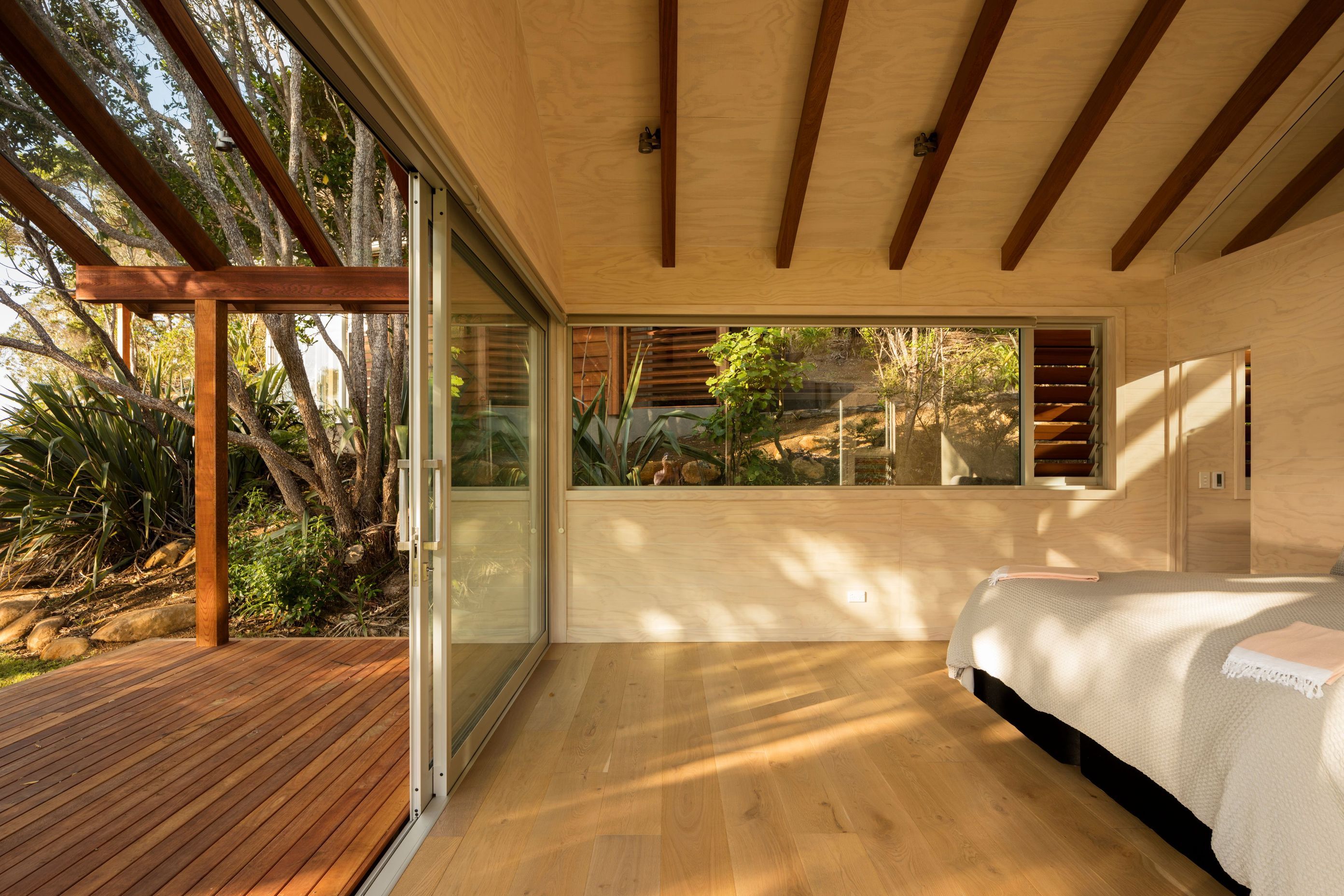 Seaside-Cabins-2-of-8-v3.jpg