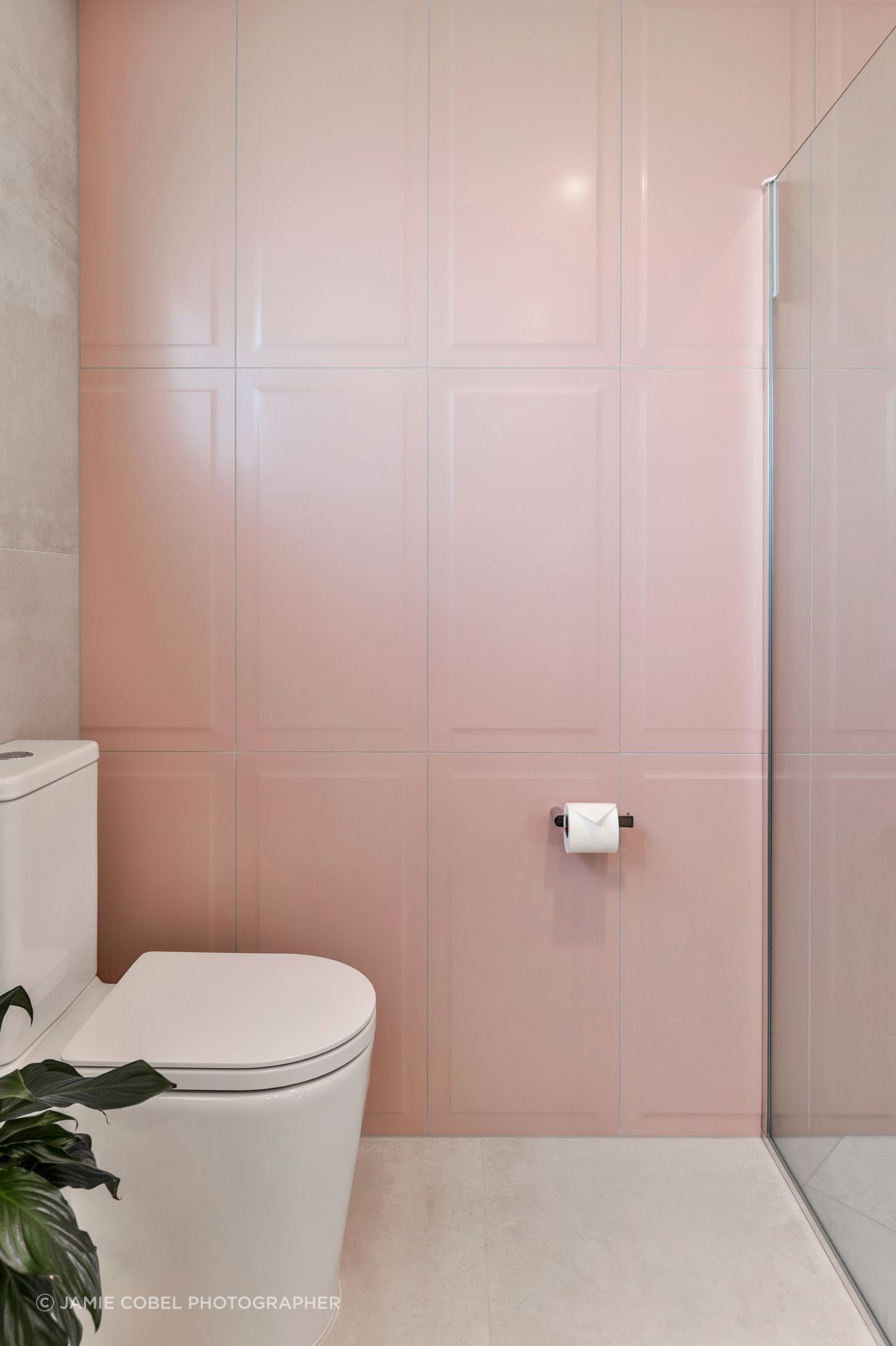 Bathroom: Ensuite: Ferrocemento Bianco 597x1196mm and Victoria Blush Smooth Panel 400x800mm