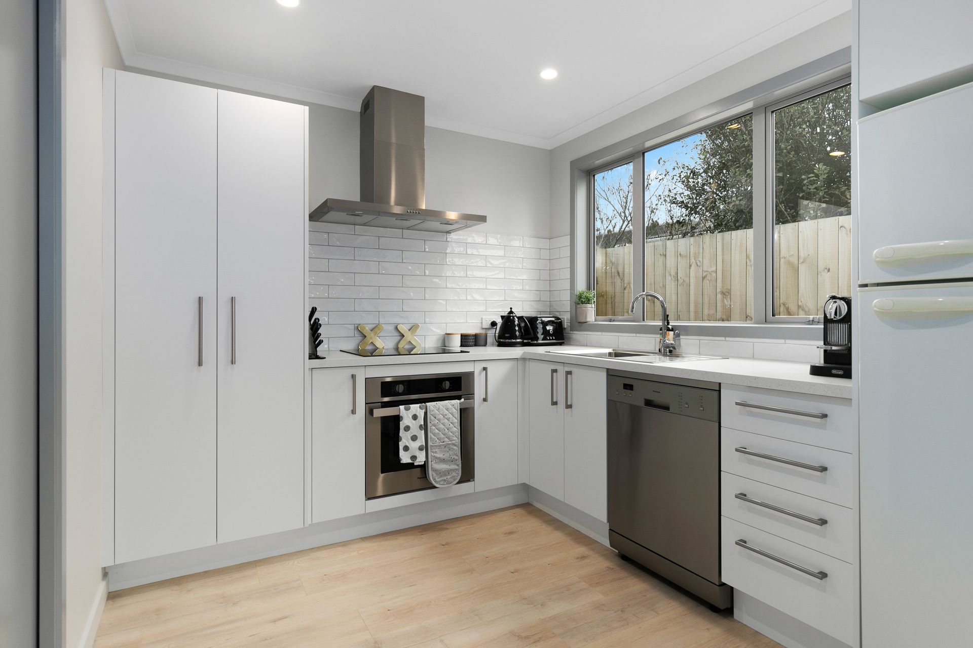 The Seaside Retreat, Raglan