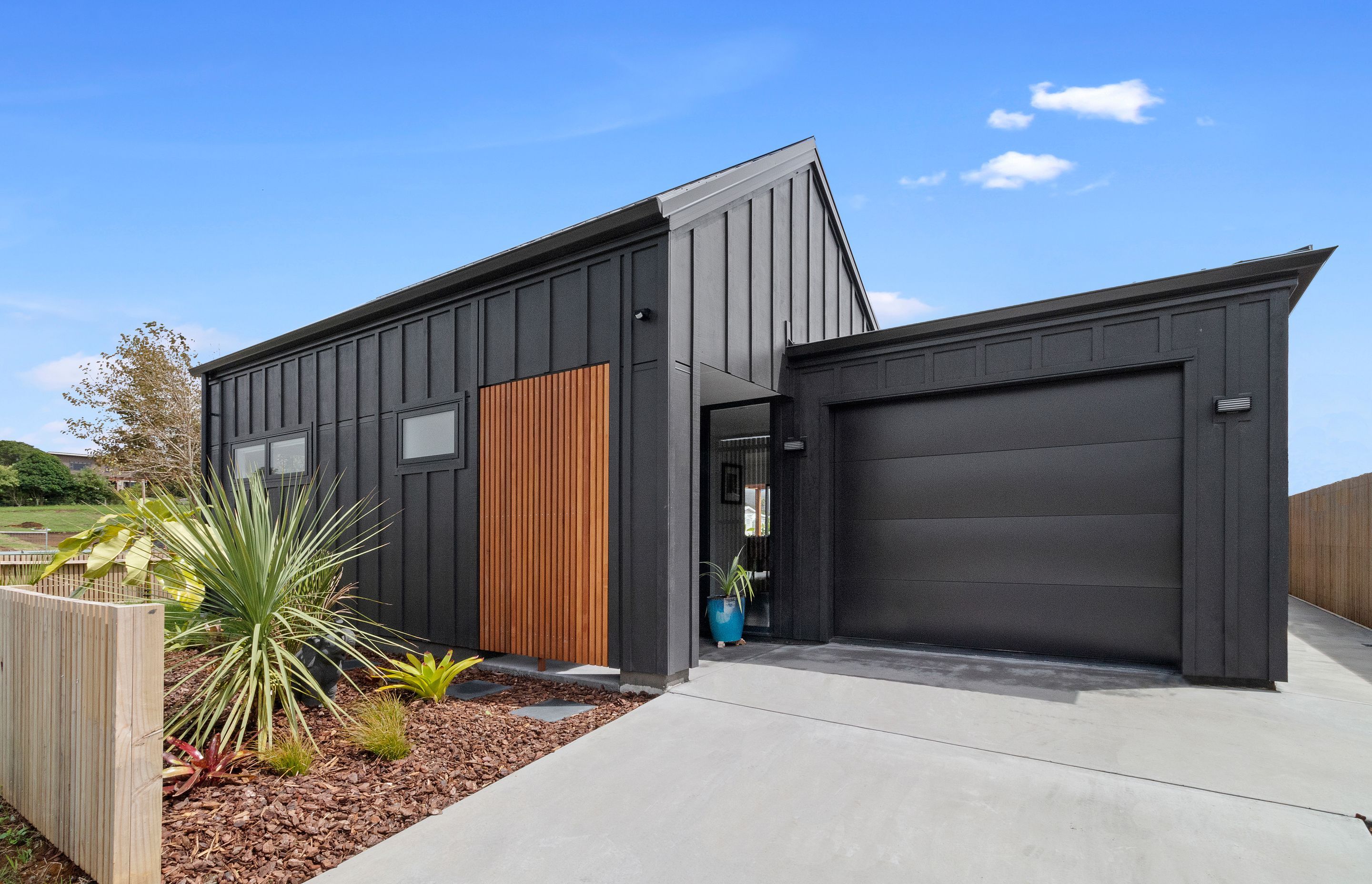 Coastal Abode - Waihi Beach