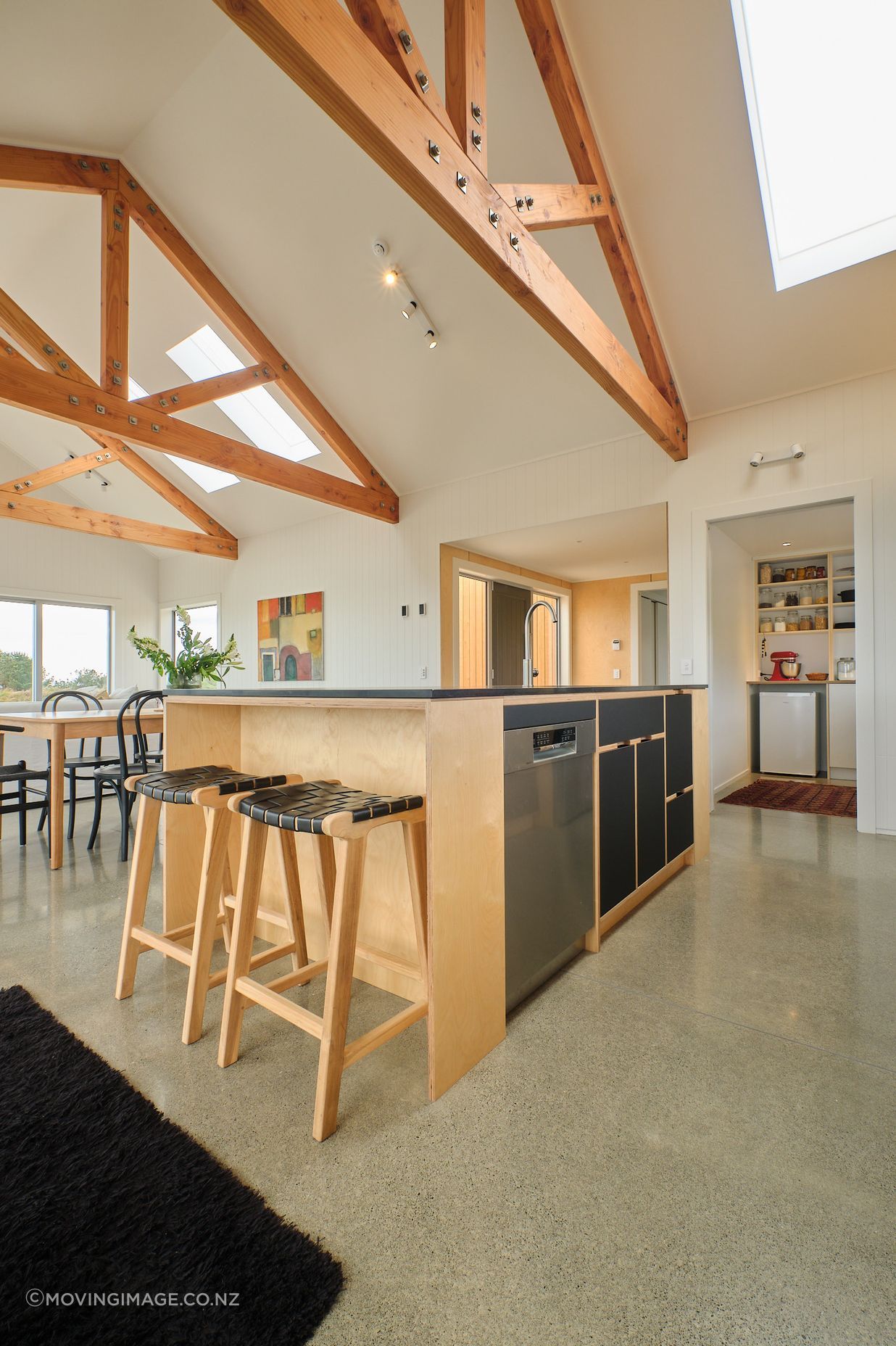 Waikawa beach kitchen & laundry