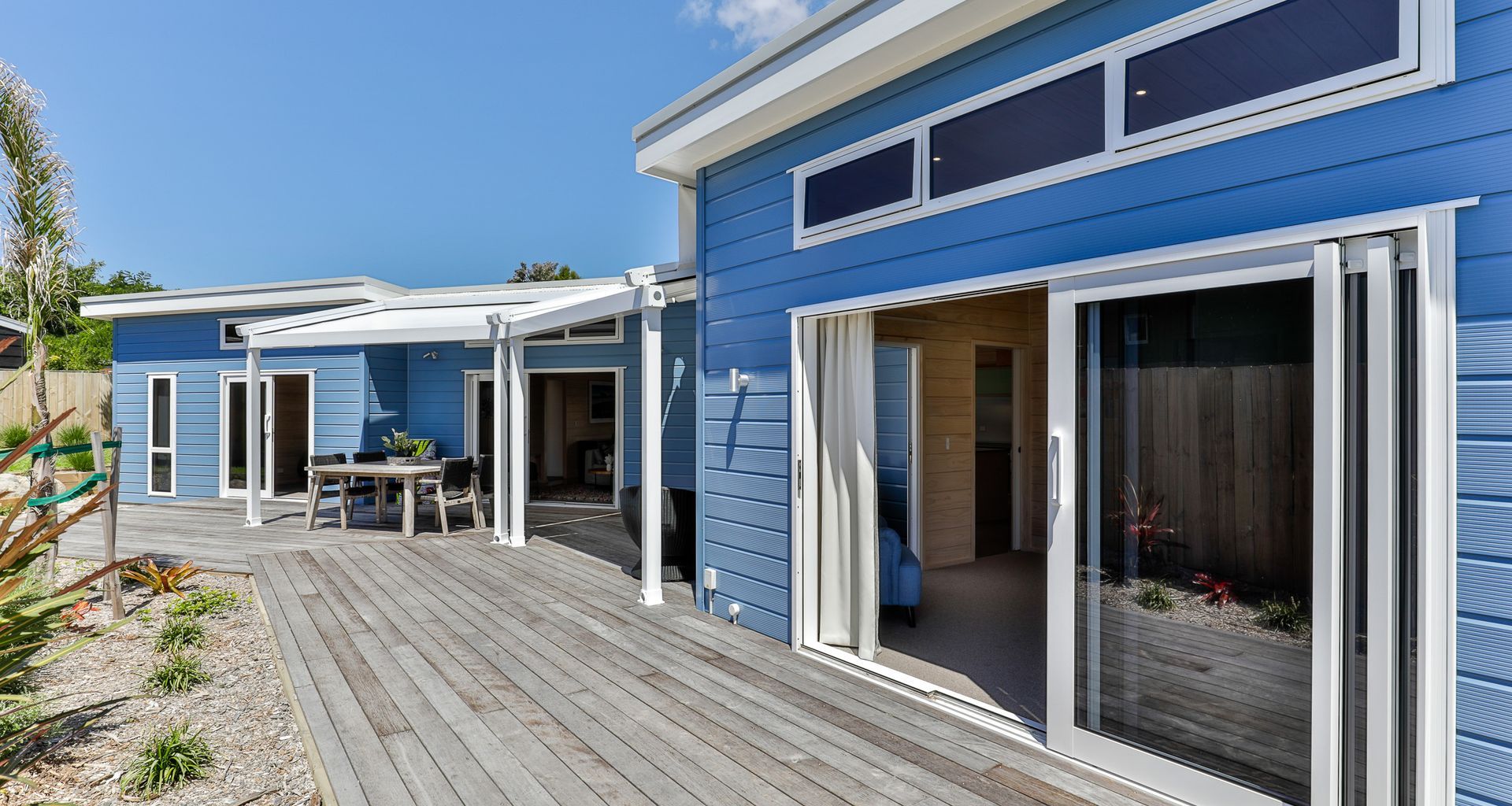 Ocean Blue Hideaway banner