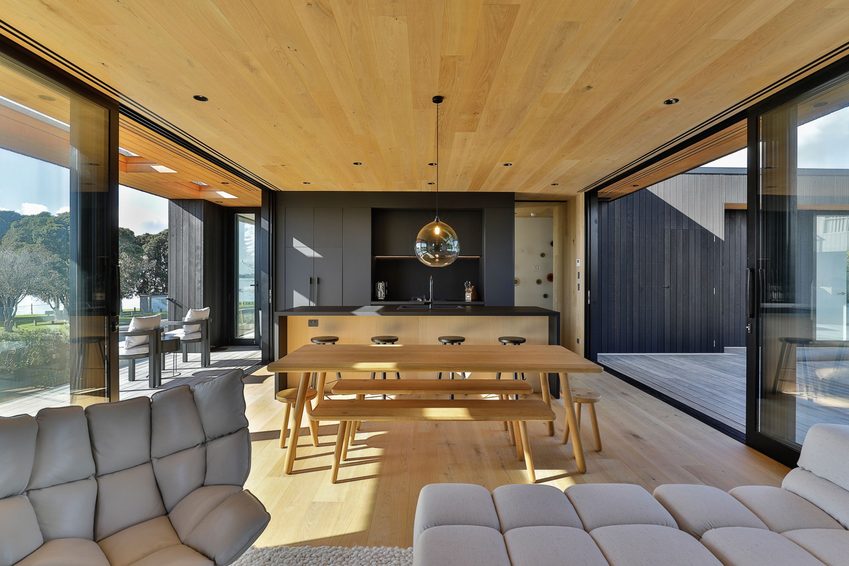 Snells Beach CoolHouse