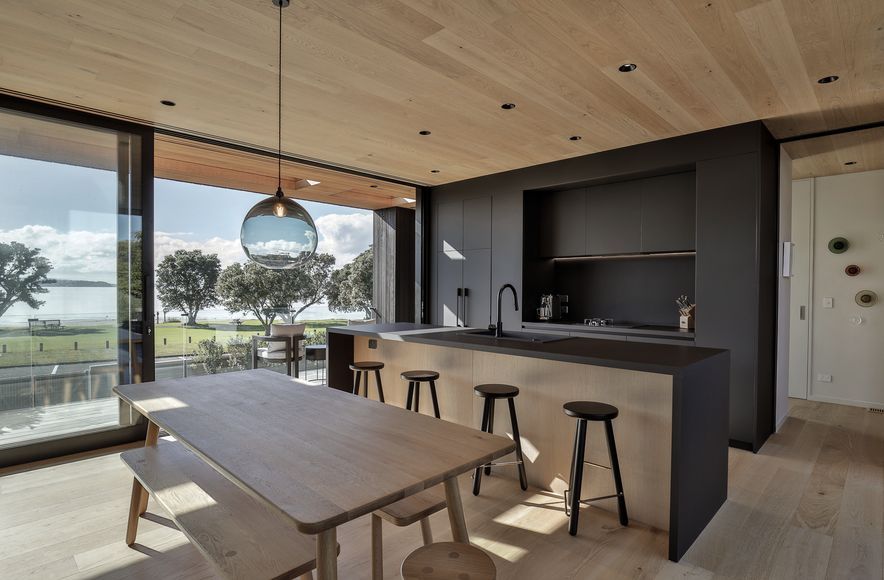 Snells Beach CoolHouse