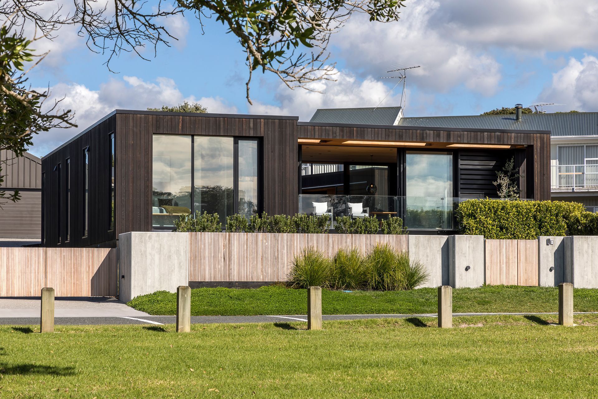 Snells Beach CoolHouse
