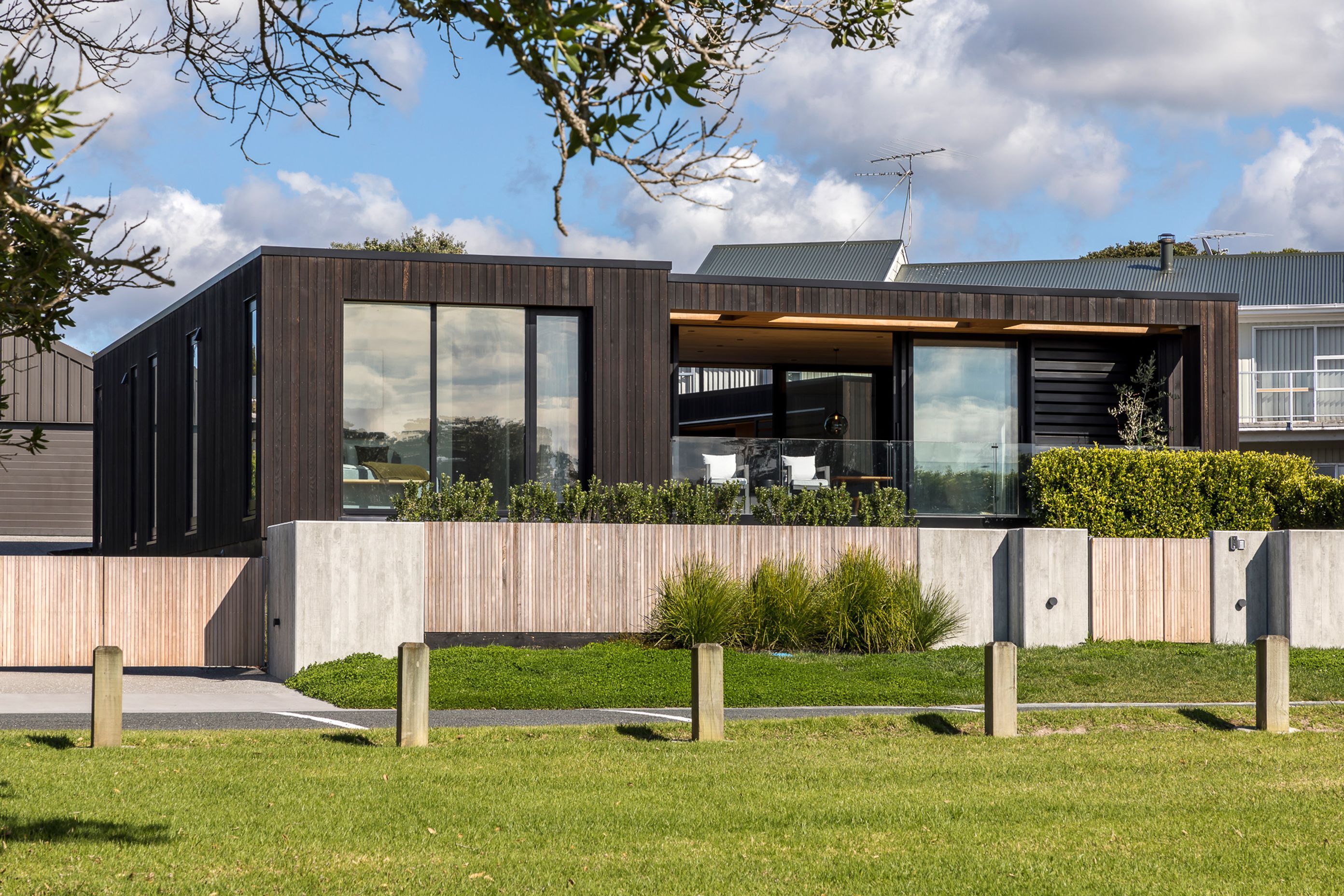 Snells Beach CoolHouse