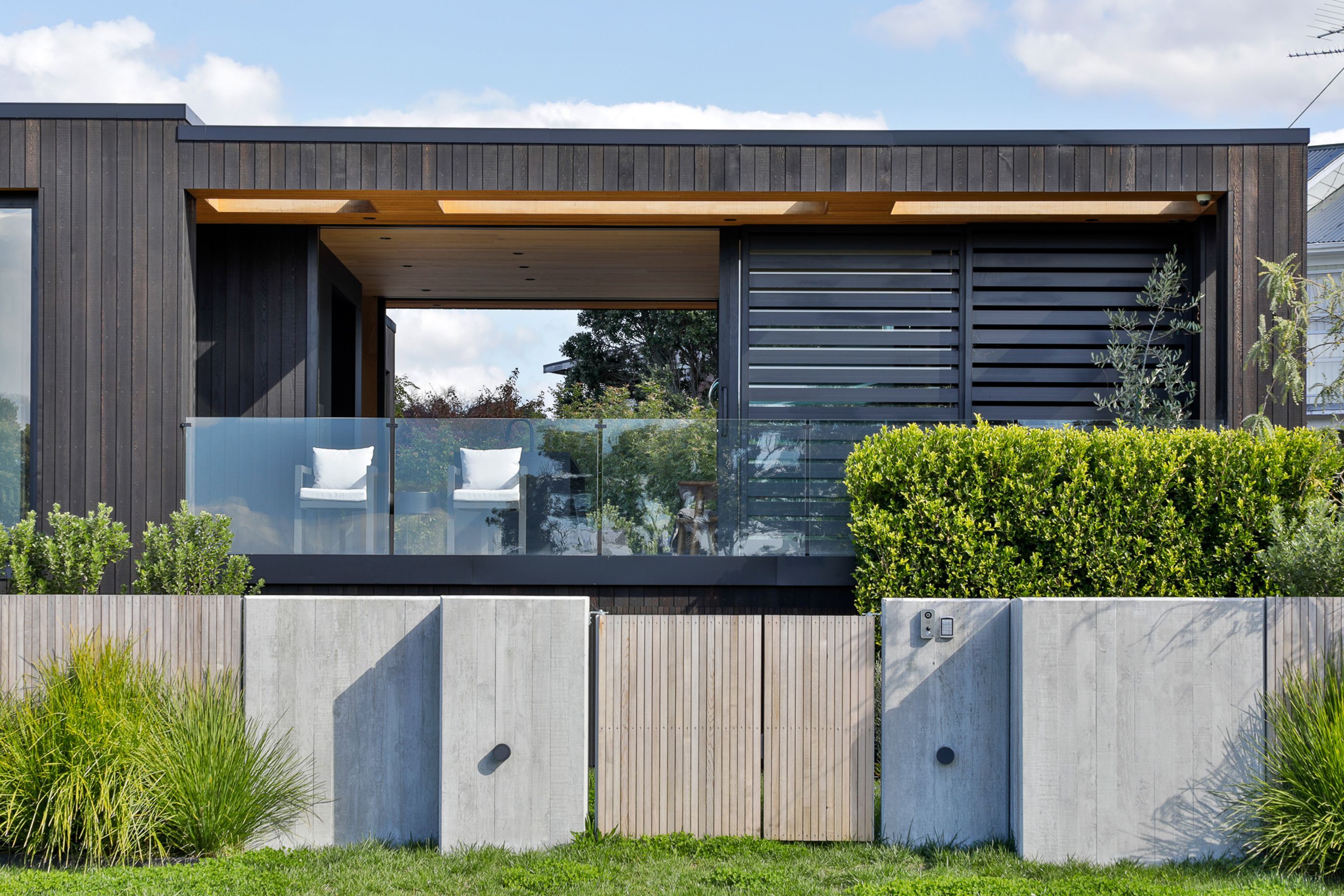 Snells Beach CoolHouse
