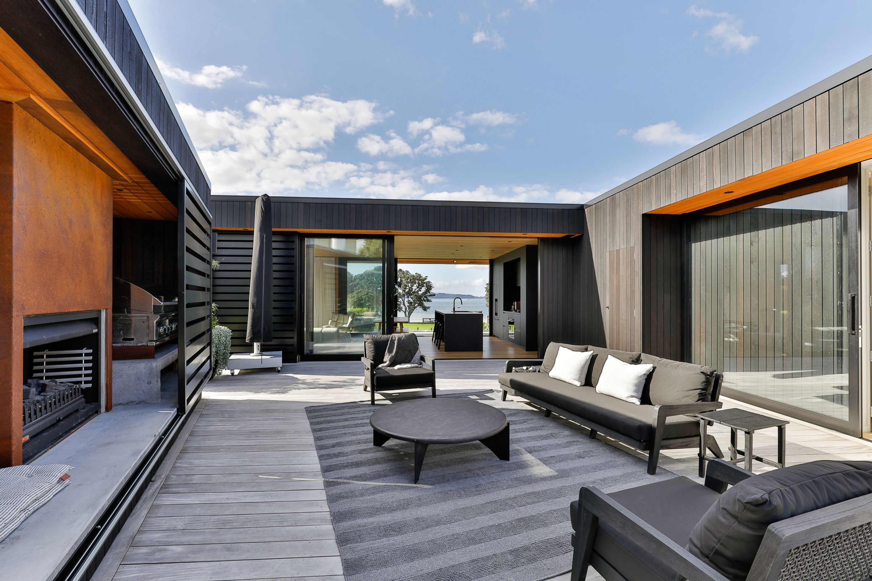 Snells Beach CoolHouse
