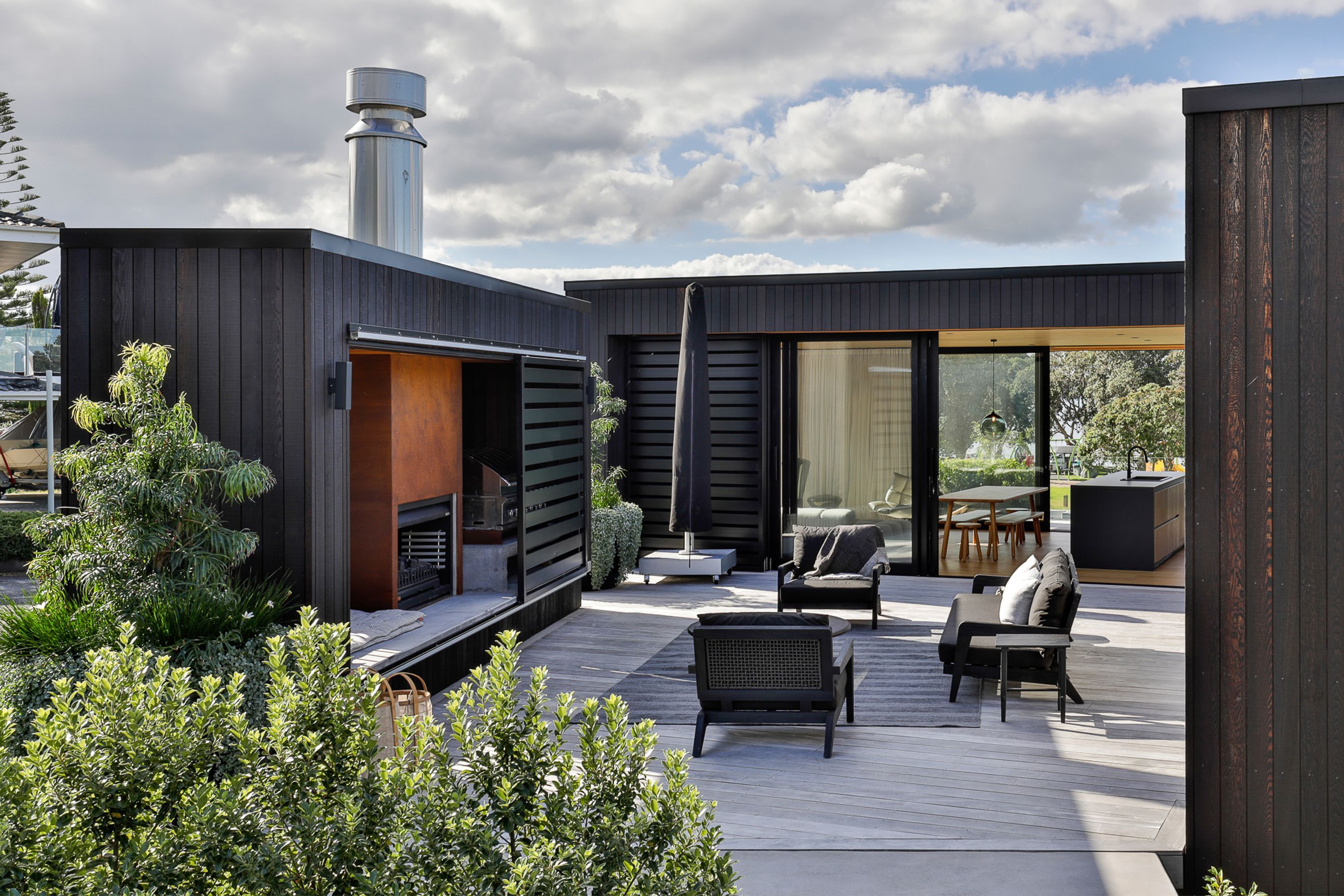 Snells Beach CoolHouse