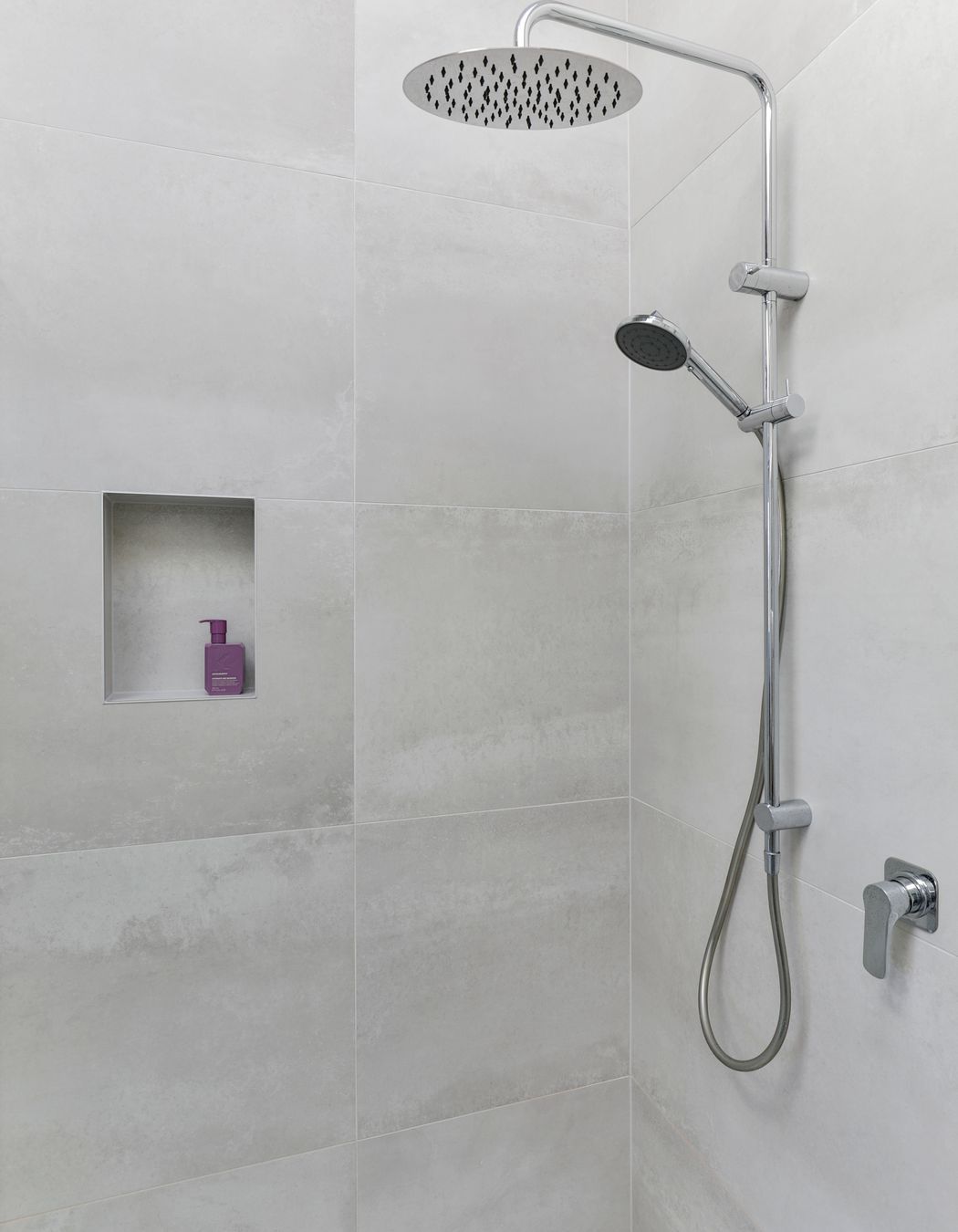 Ensuite: Ferrocemento Bianco 597x1196mm
