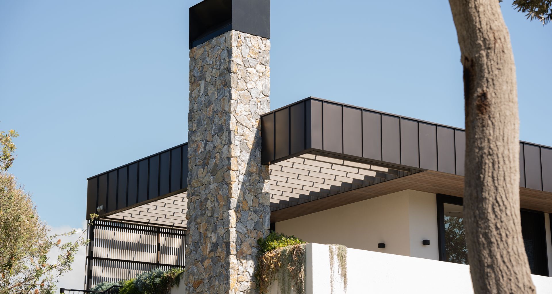 Casuarina Home | EURAMAX Matte Dark Bronze banner