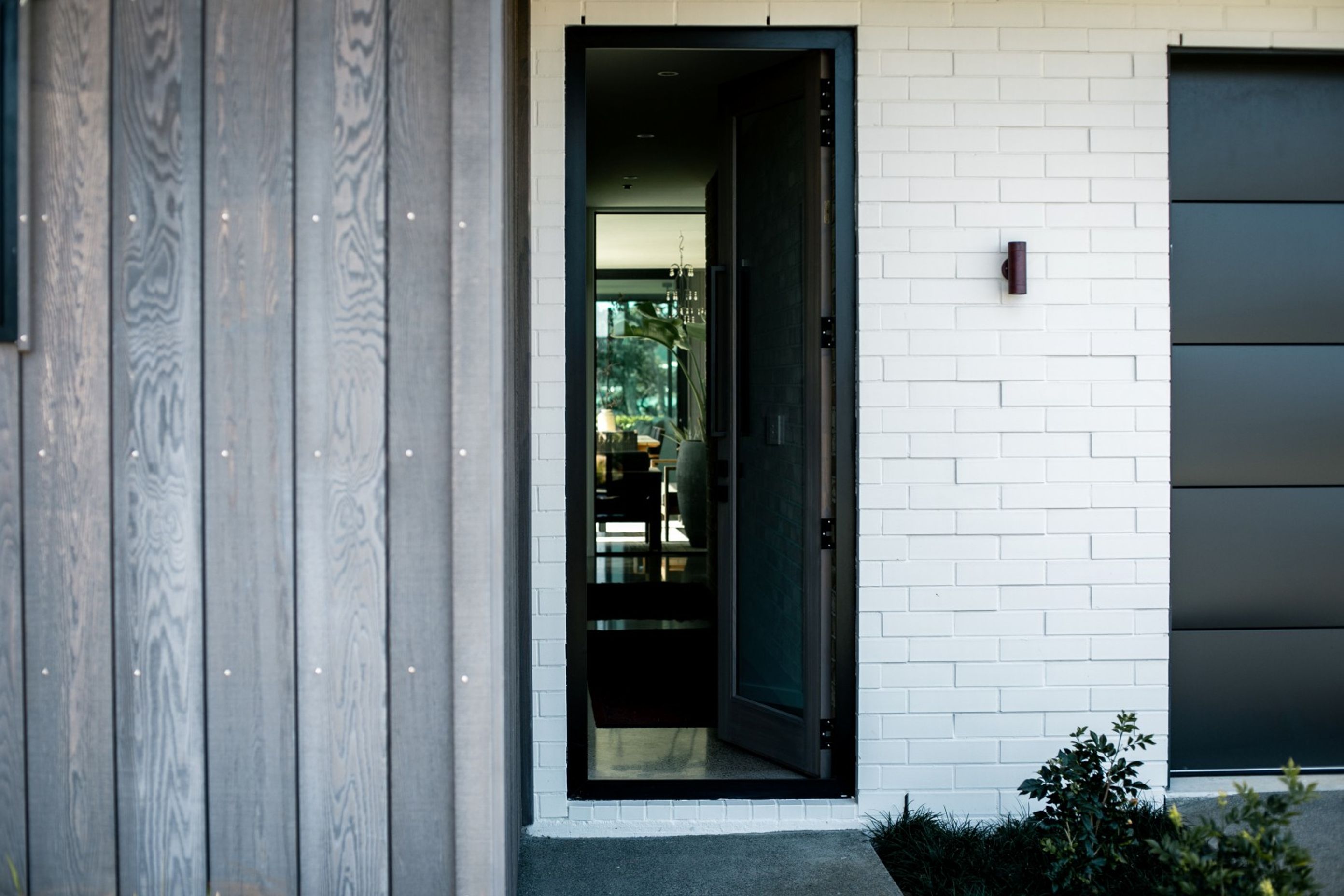 cedar-shiplap-painted-brick-white-cladding-arcline-architecture.jpg