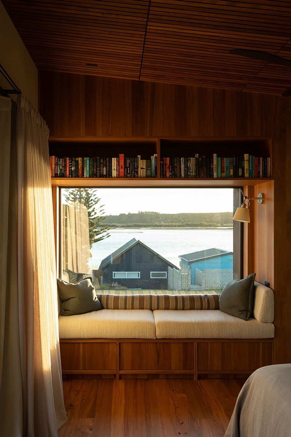 imgi14Pukehina-House-outlook.jpg