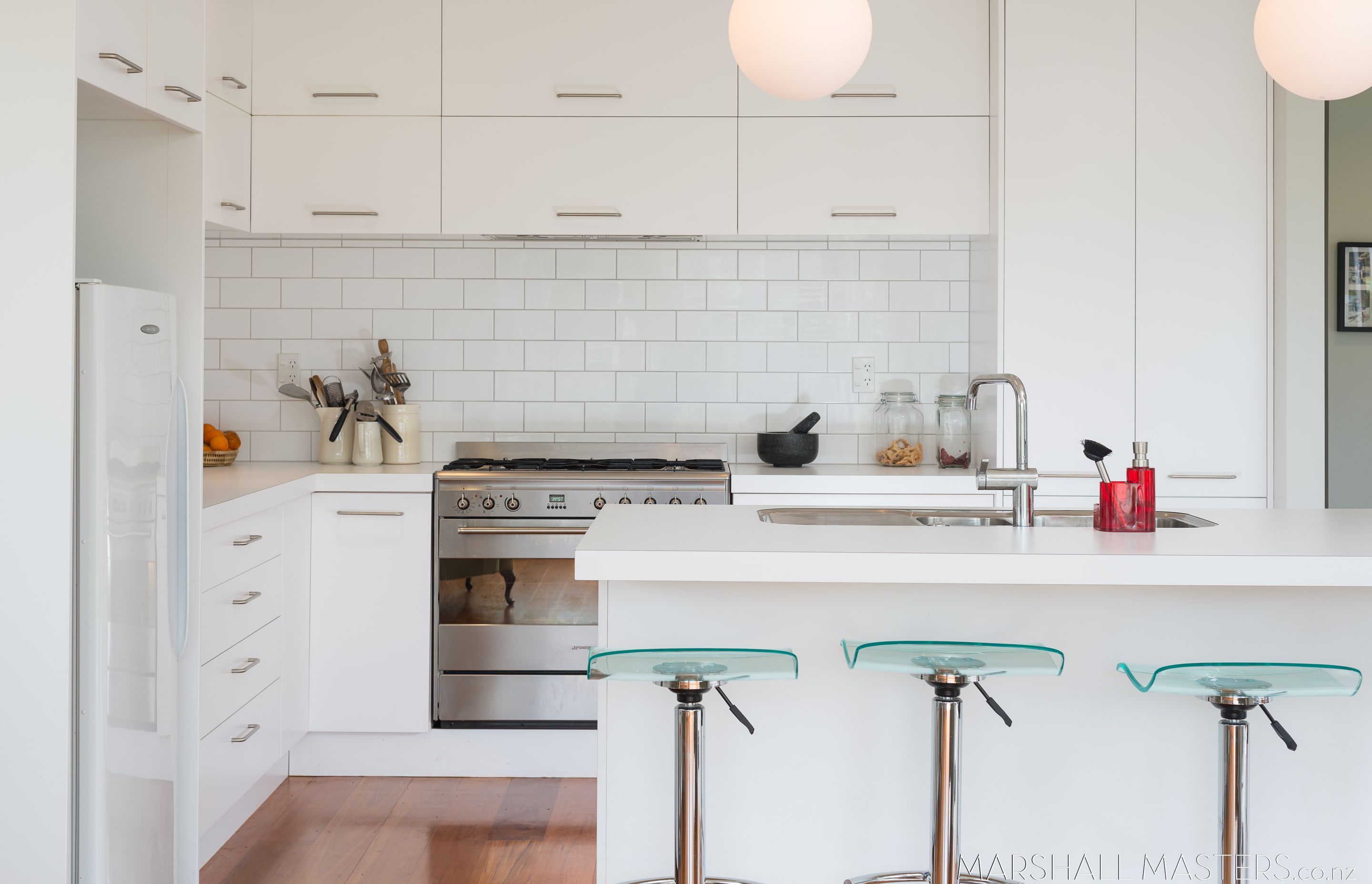 Renovation of Circa 1930s Mount Maunanui Bach