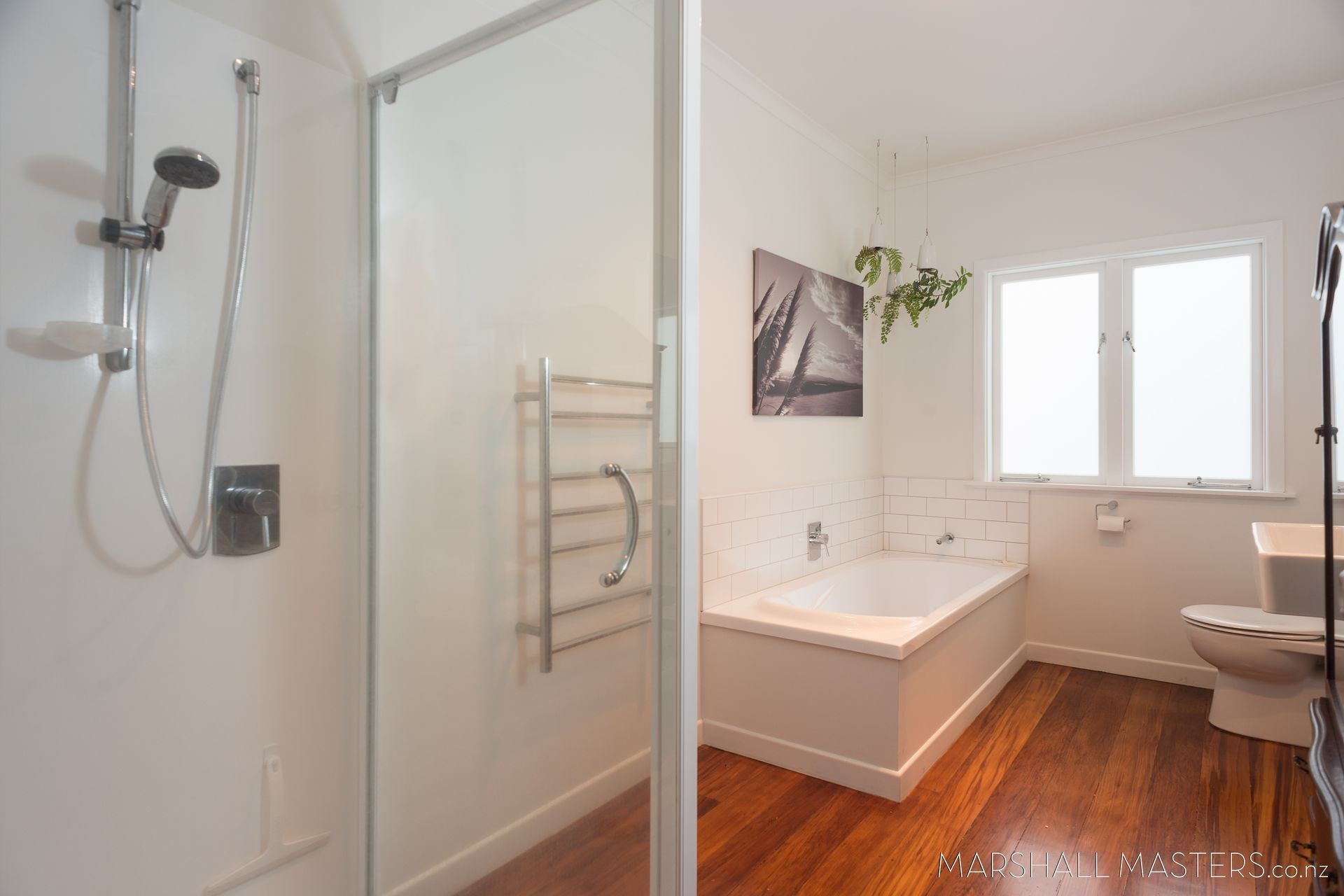 Renovation of Circa 1930s Mount Maunanui Bach