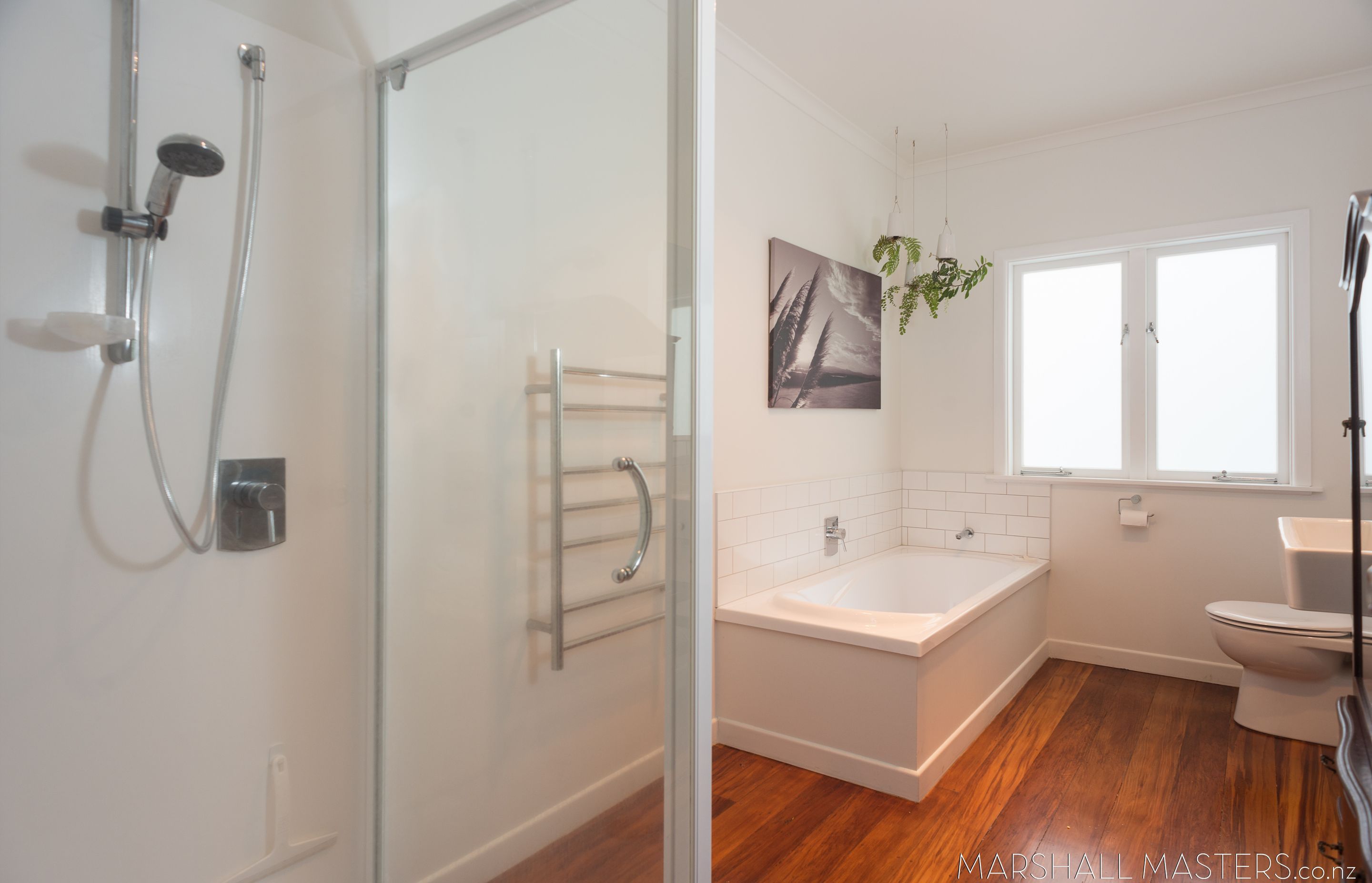Renovation of Circa 1930s Mount Maunanui Bach