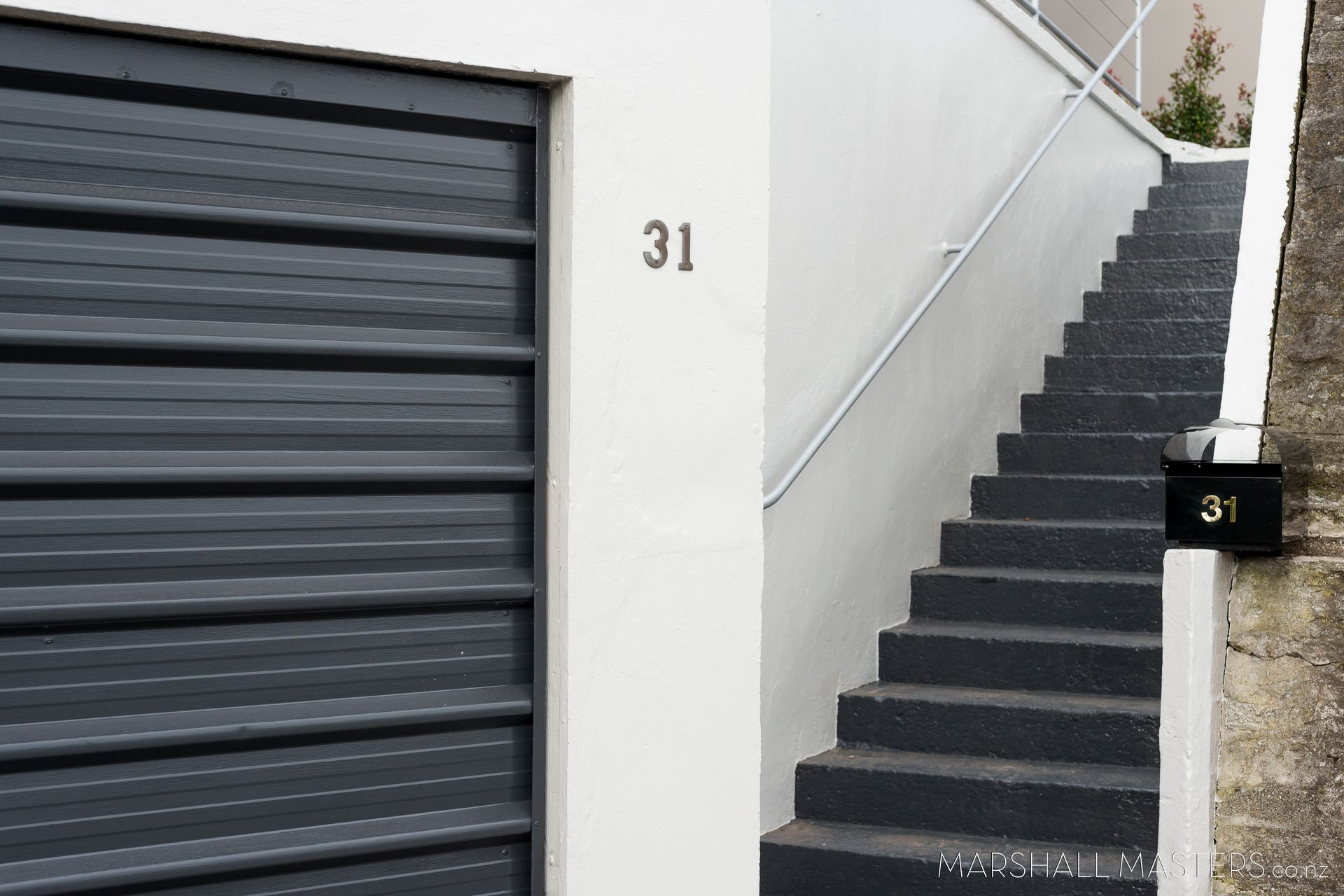 Renovation of Circa 1930s Mount Maunanui Bach