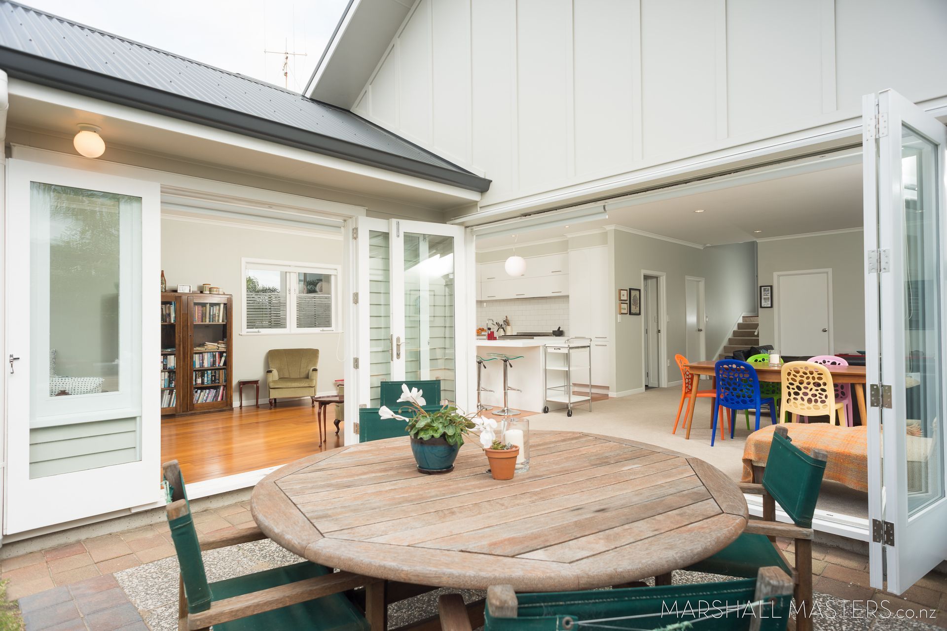 Renovation of Circa 1930s Mount Maunanui Bach