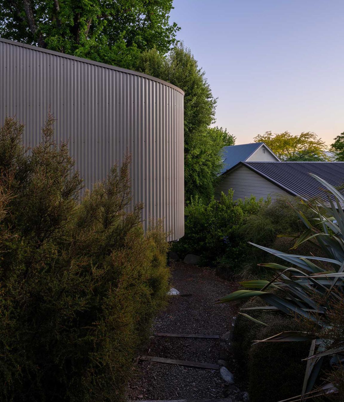 rafe-maclean-architects-kaka-pod-10.jpg