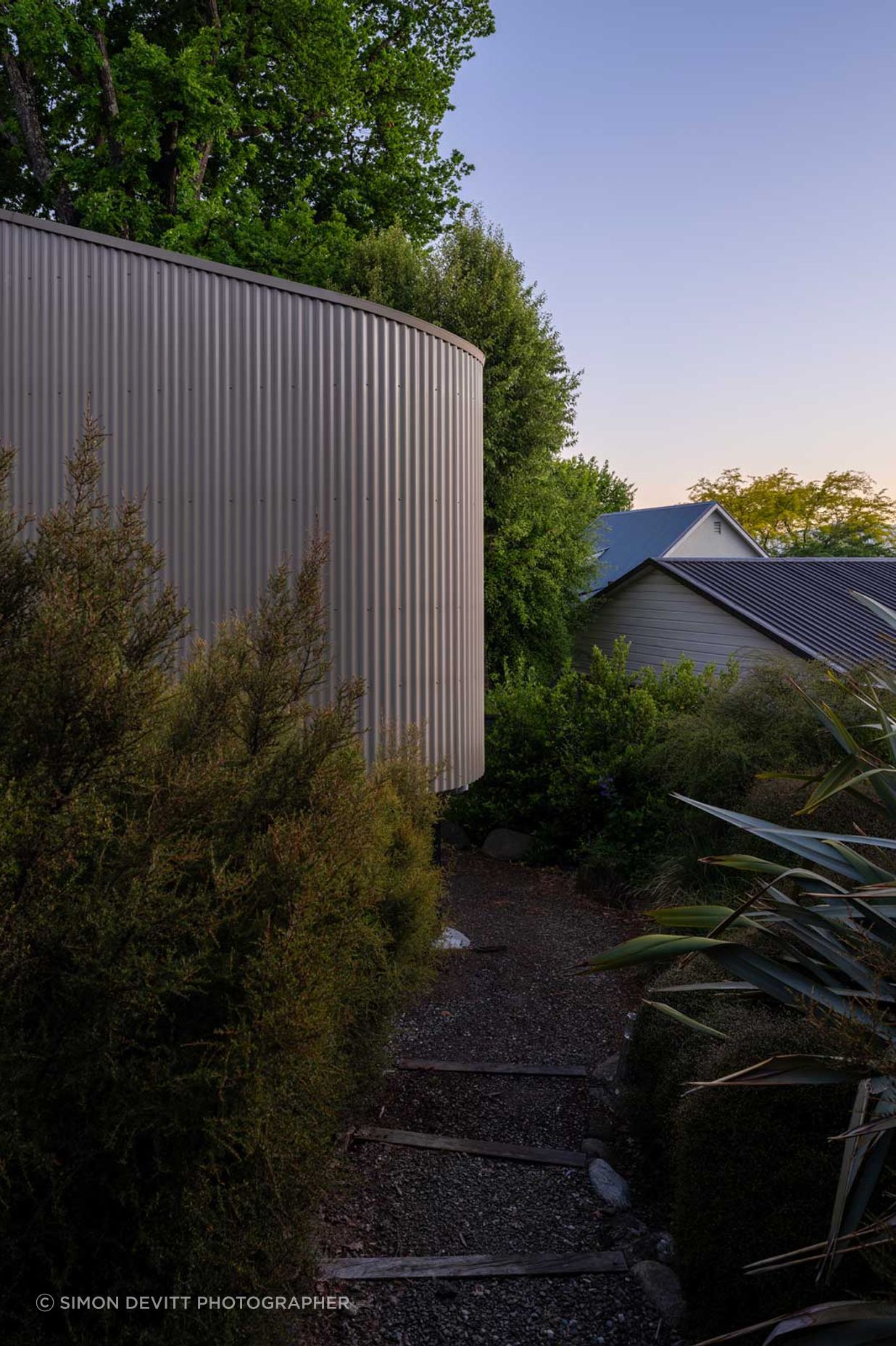 rafe-maclean-architects-kaka-pod-10.jpg