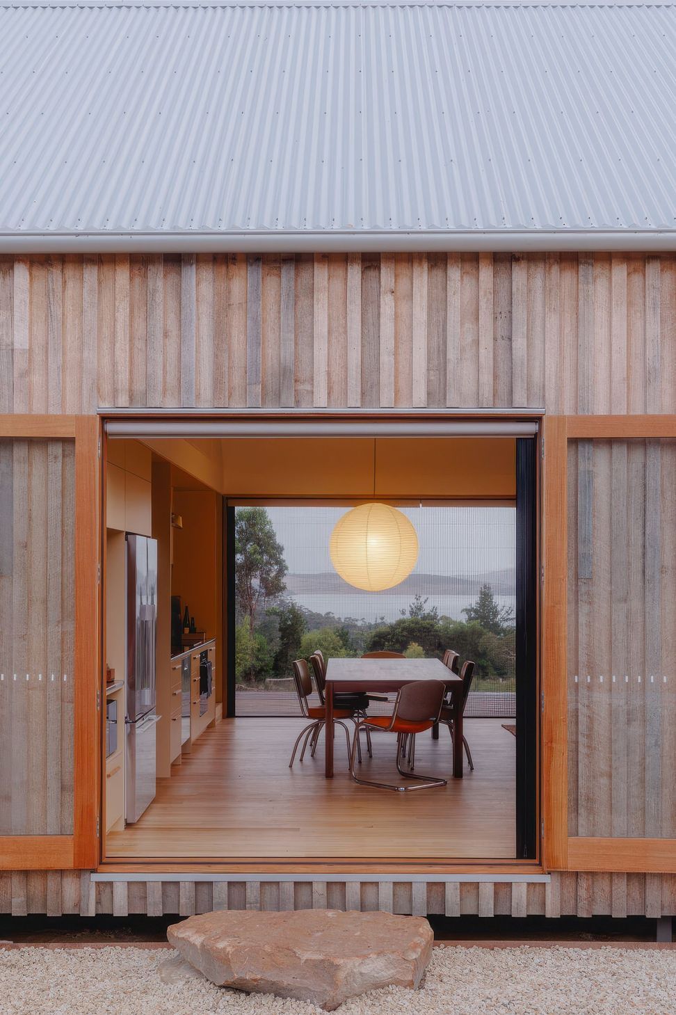 scale-springbeachhouse-timclarkstudio-3-1000x1333-gigapixel-standard-v2-2x.jpeg