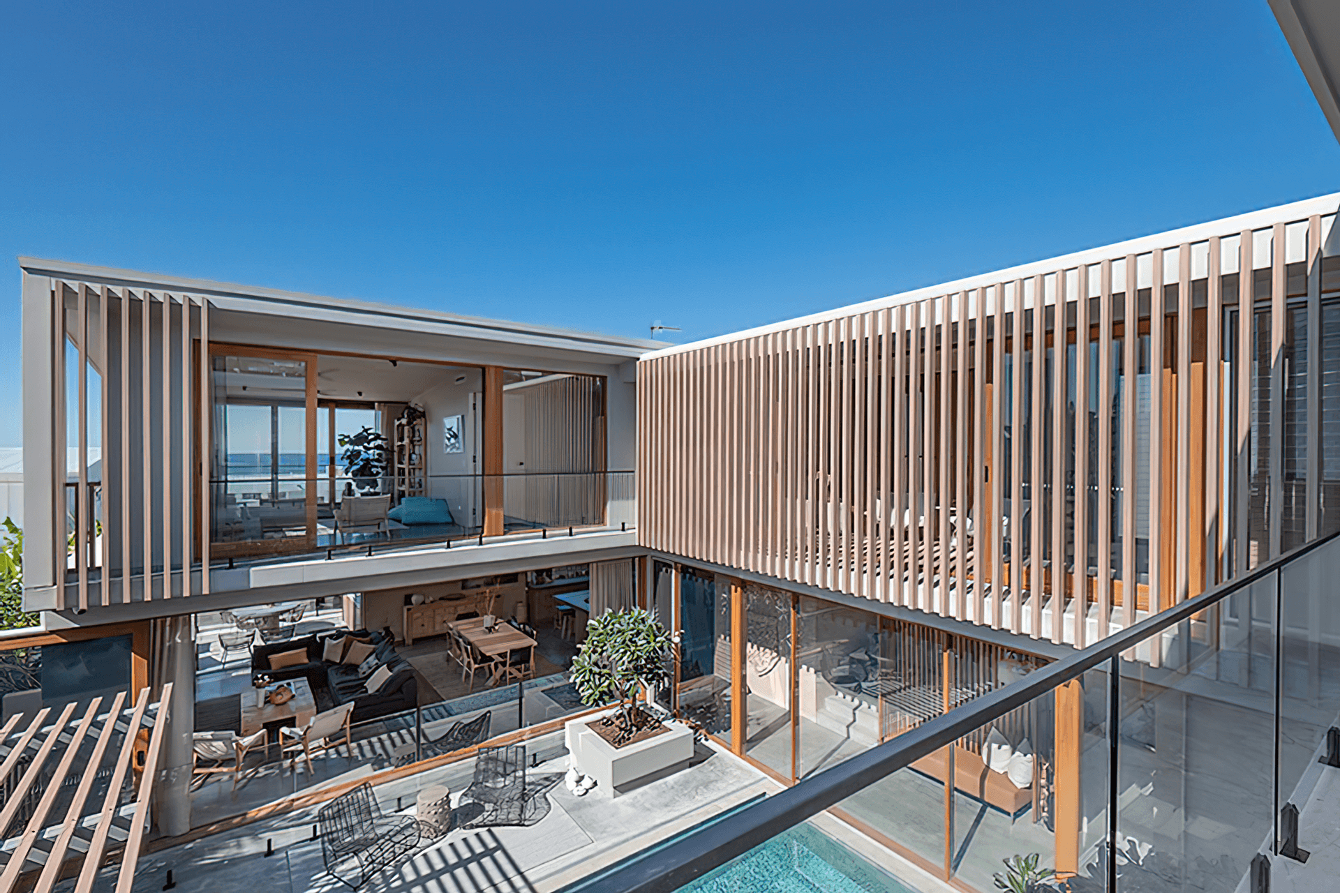 Photography: Patrick Oberem, Blue Fish Imaging