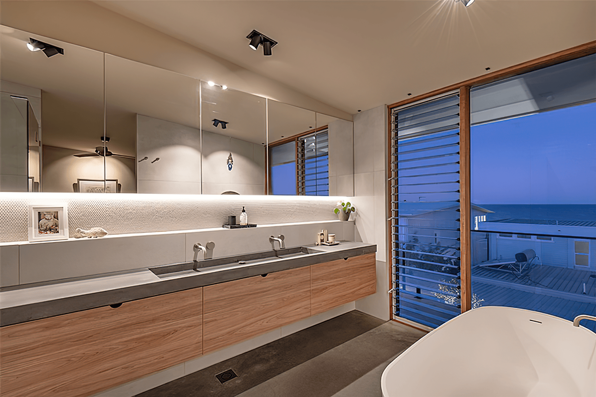 Photography: Patrick Oberem, Blue Fish Imaging